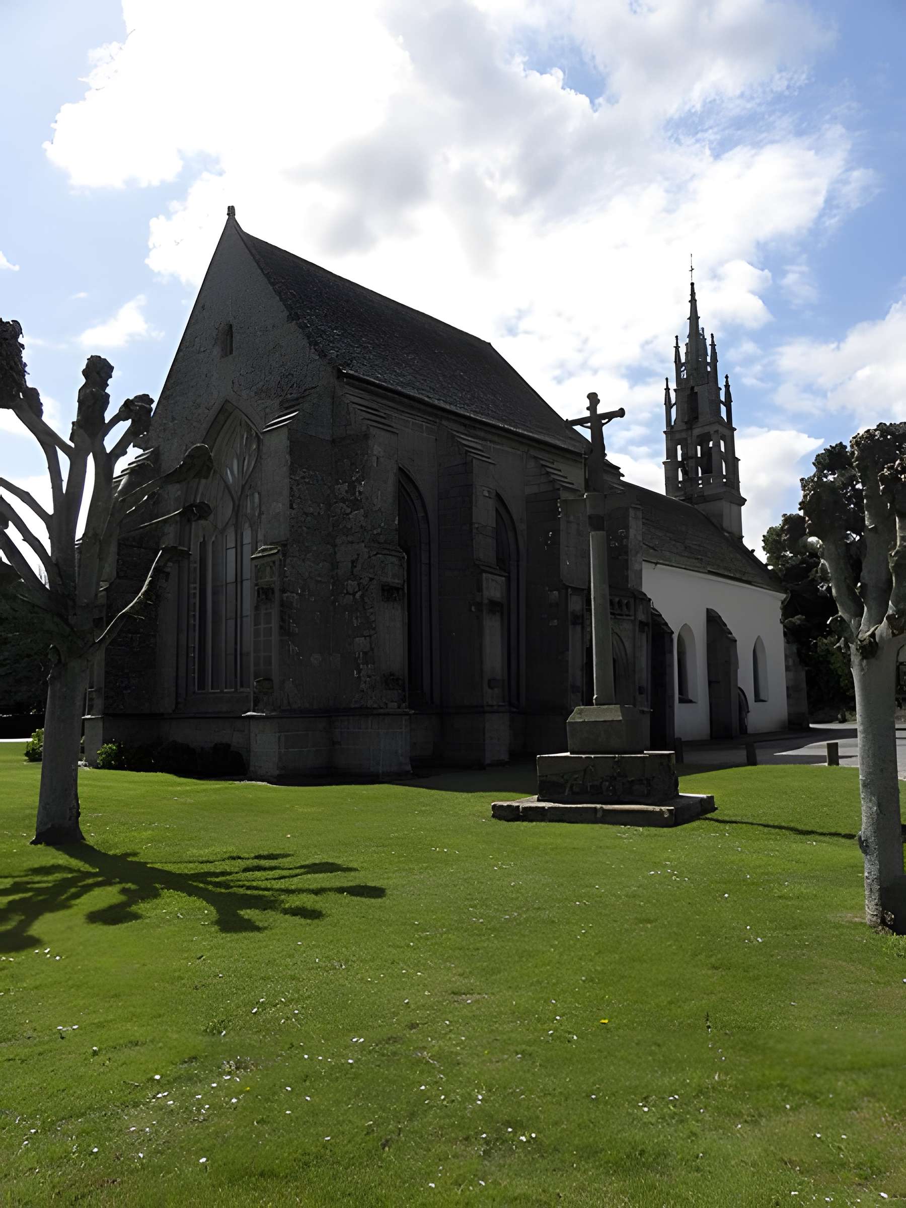Église Notre-Dame-de-la-Cour de Lantic