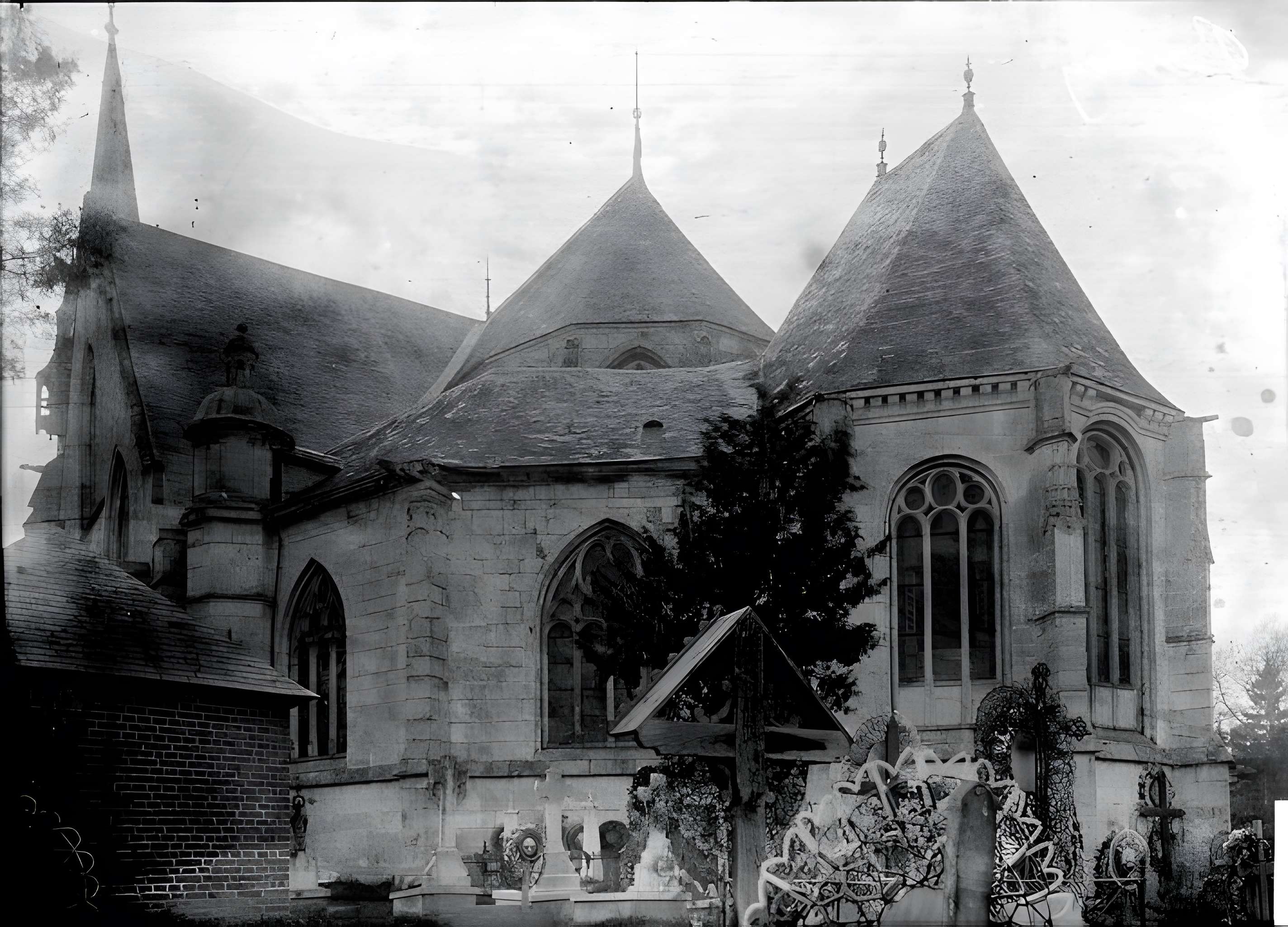 Église Notre-Dame-de-la-Couture de Bernay