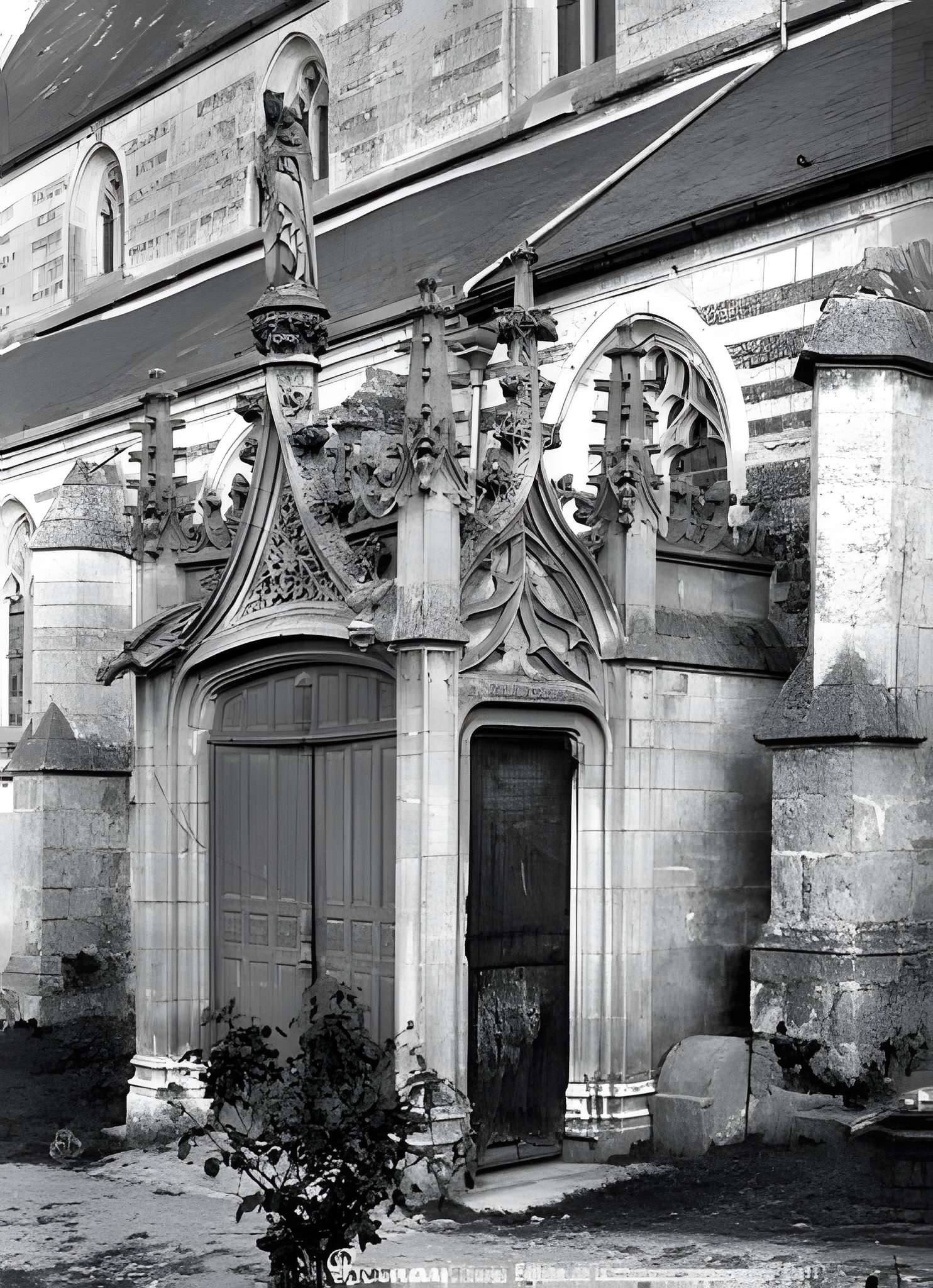 Église Notre-Dame-de-la-Couture de Bernay