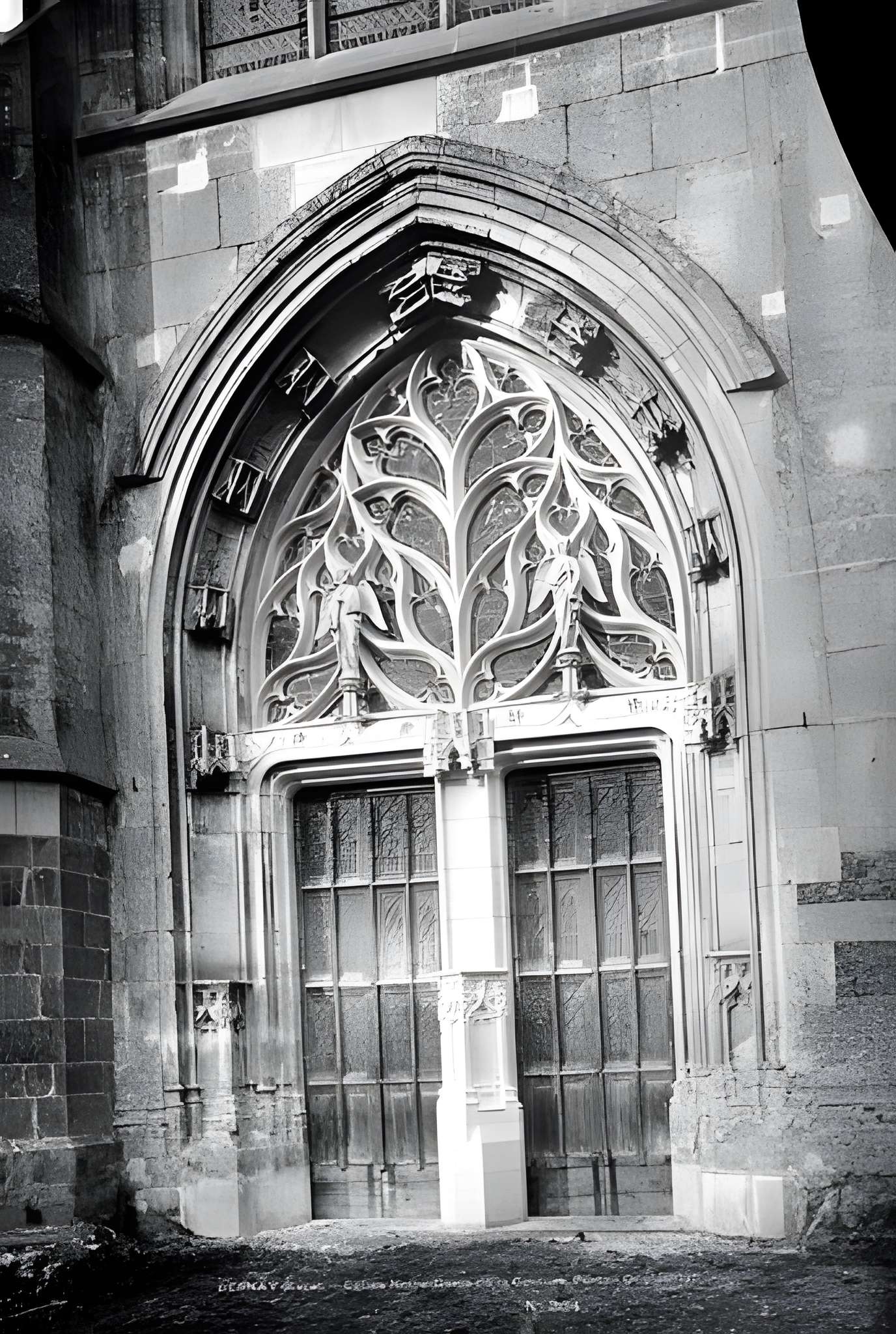 Église Notre-Dame-de-la-Couture de Bernay