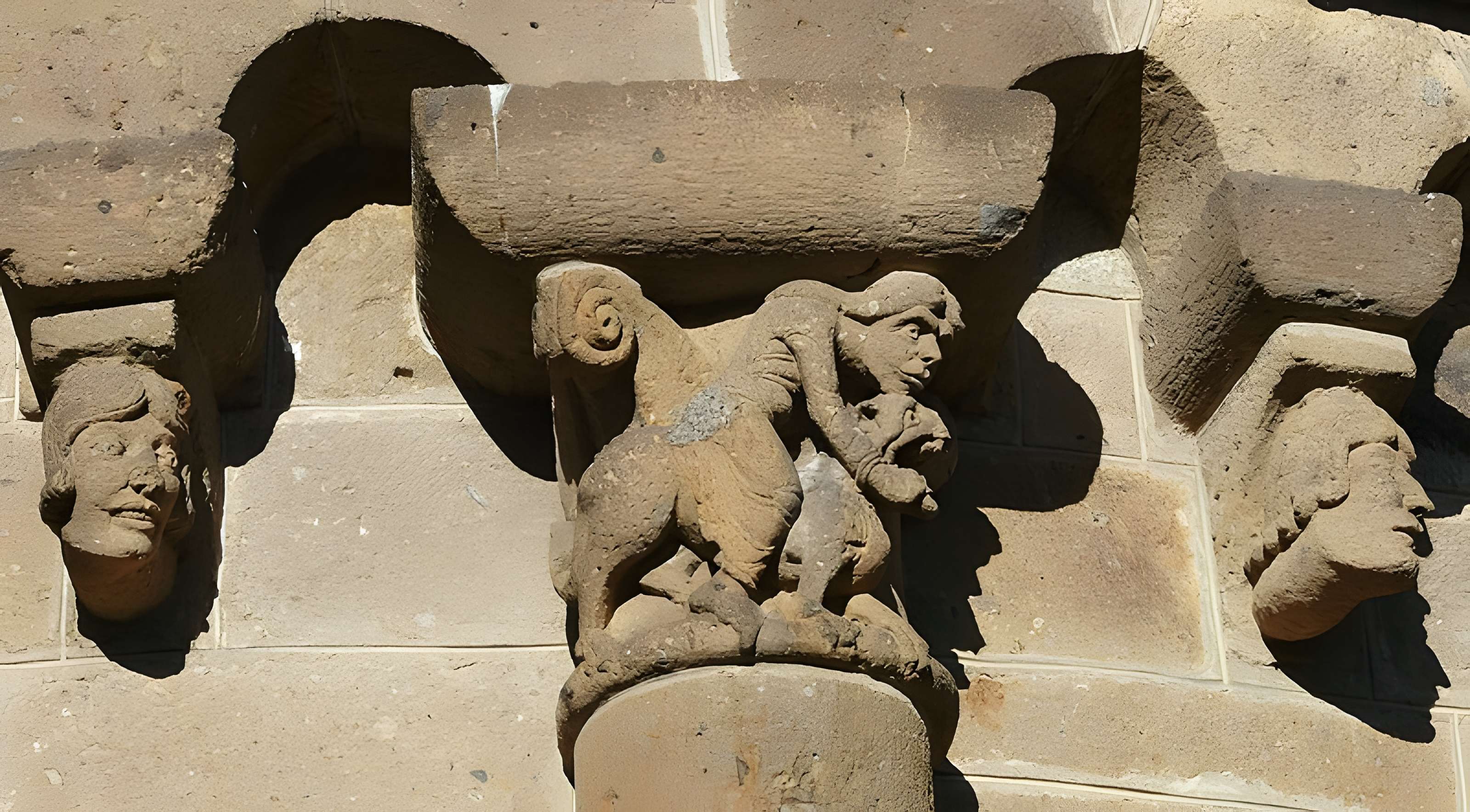 Église Saint-Georges d'Ydes-Bourg