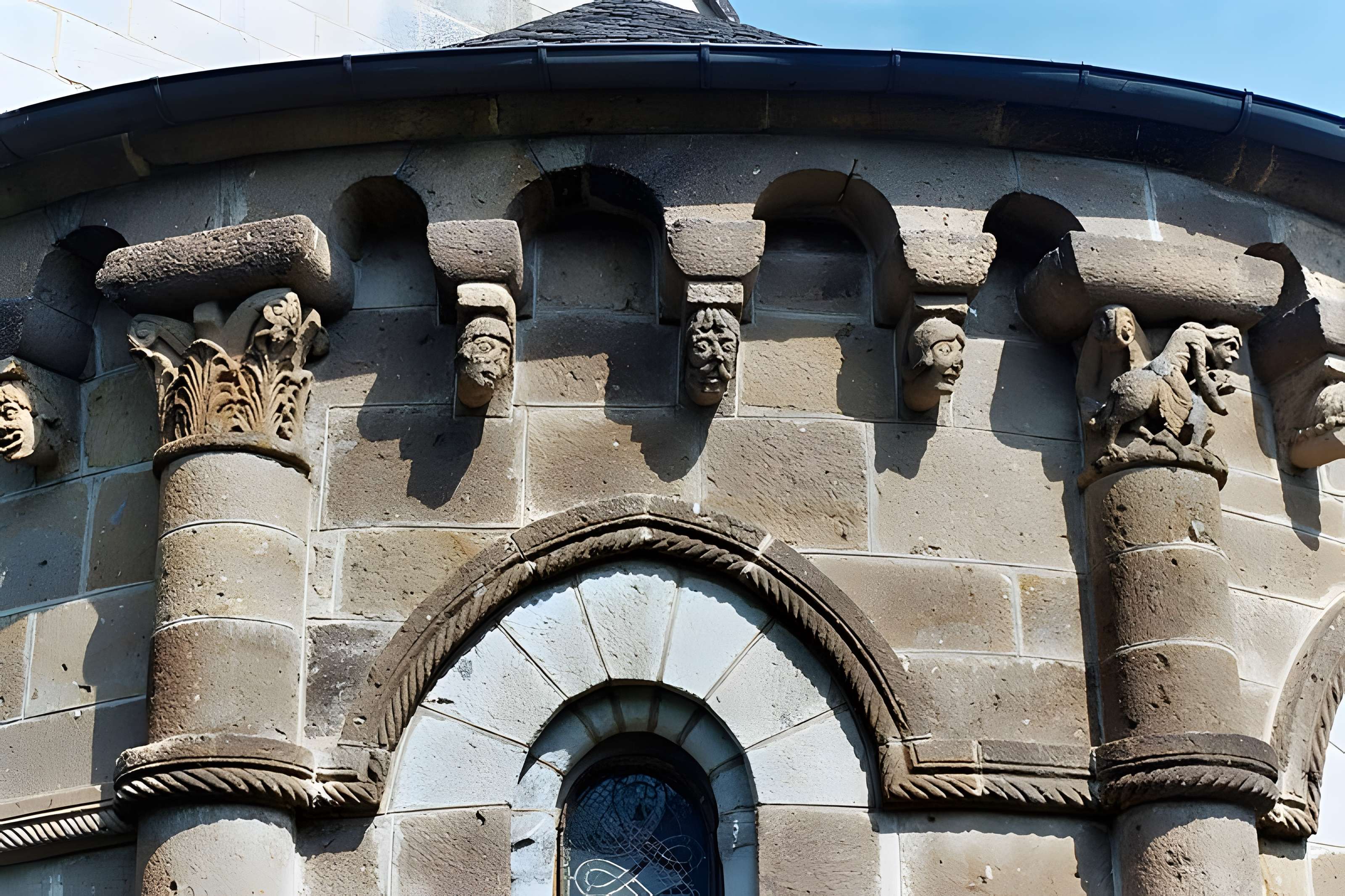 Église Saint-Georges d'Ydes-Bourg