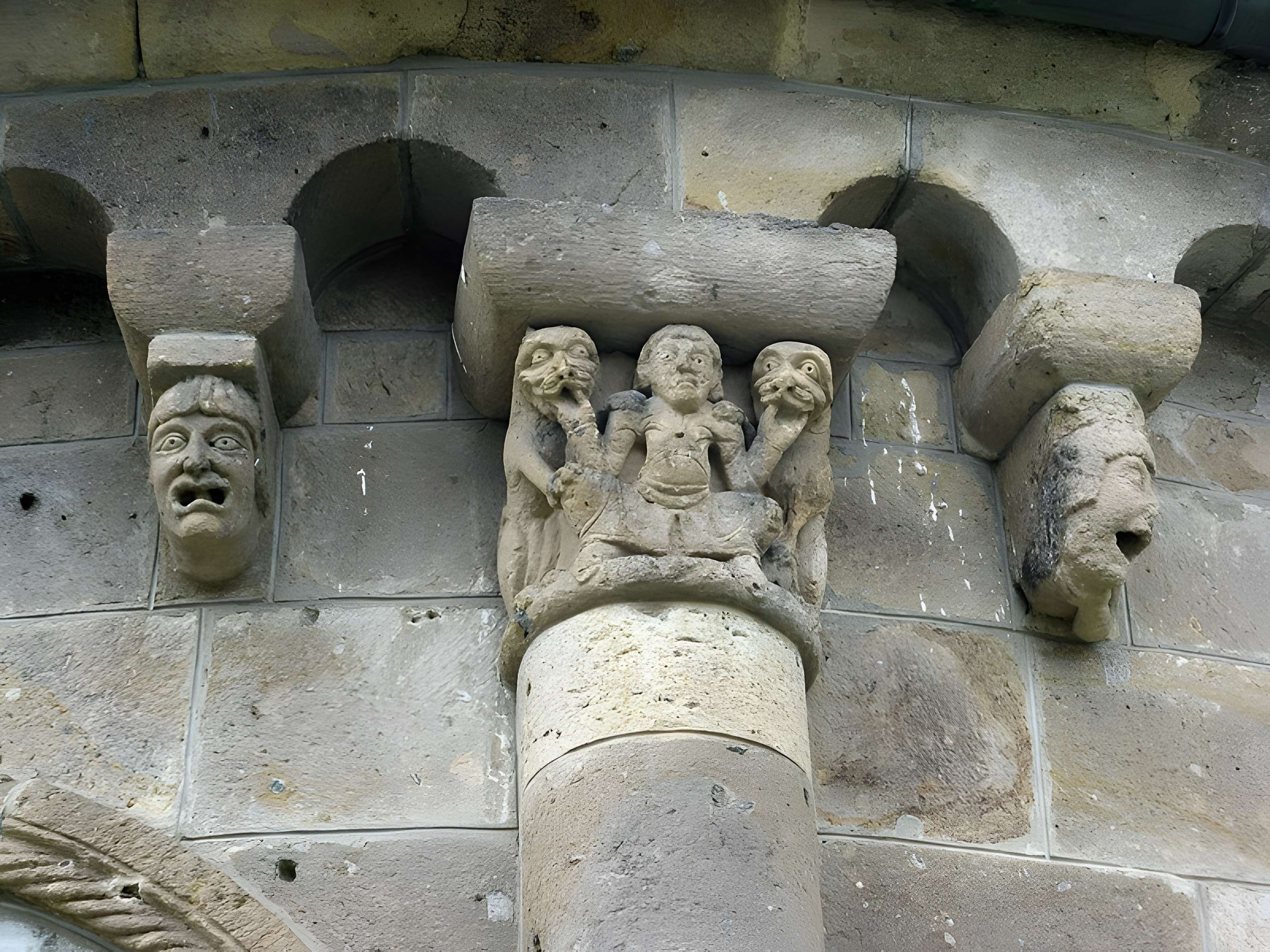 Église Saint-Georges d'Ydes-Bourg