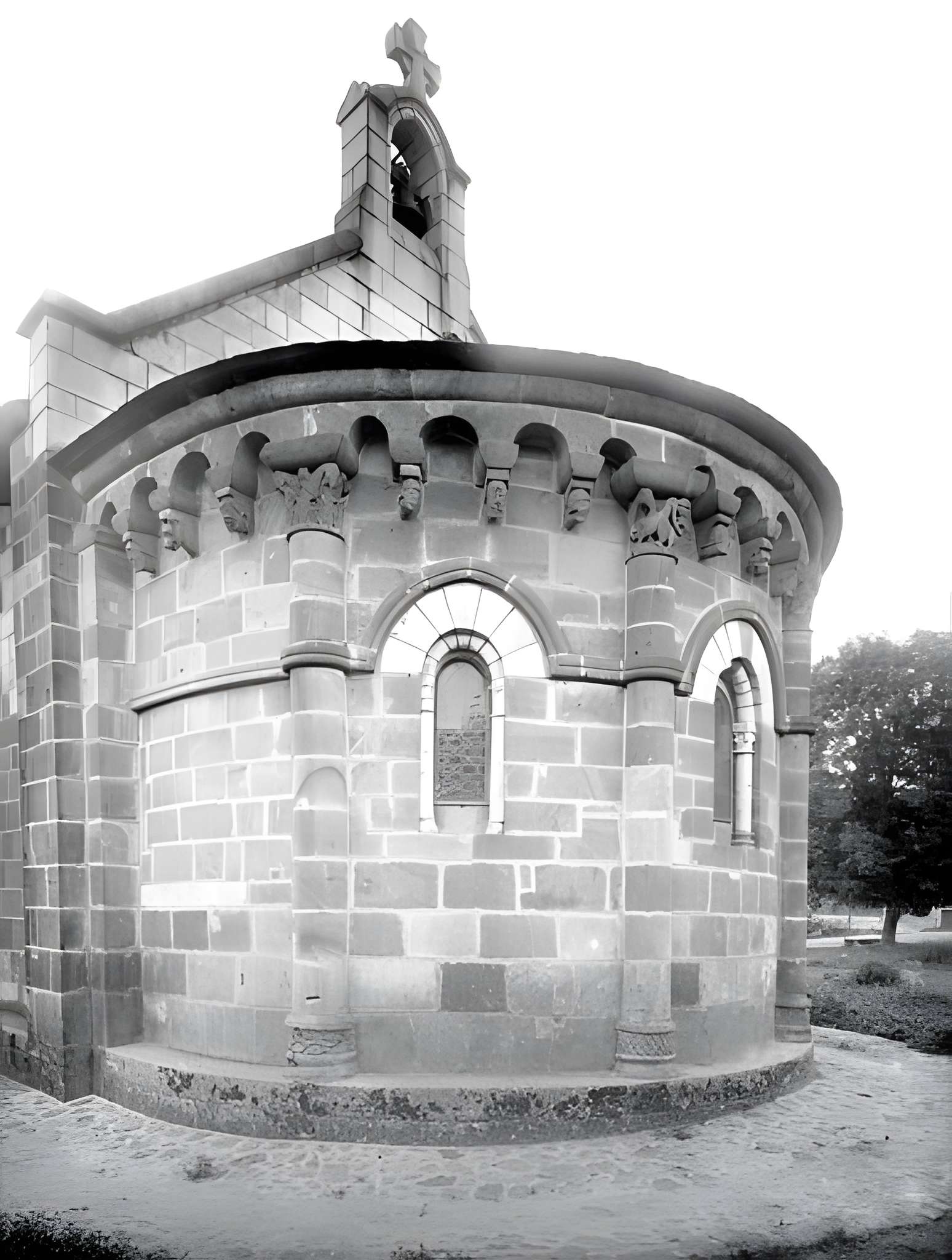 Église Saint-Georges d'Ydes-Bourg