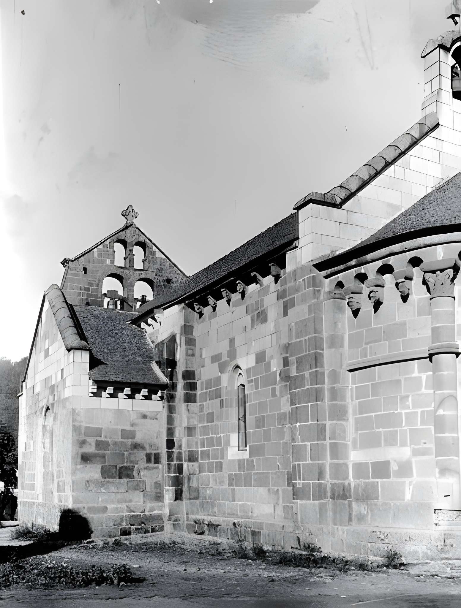 Église Saint-Georges d'Ydes-Bourg