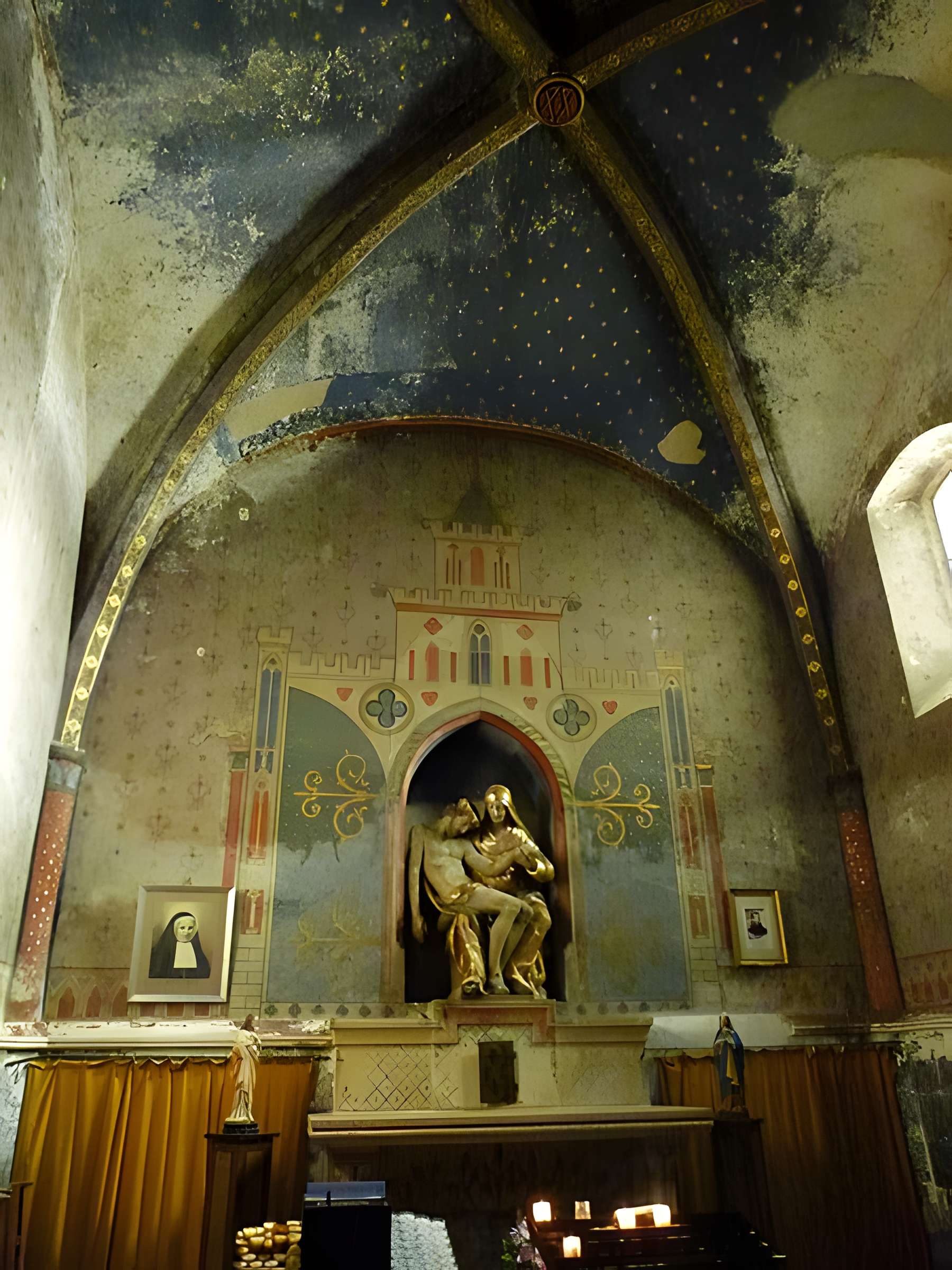 Église Notre-Dame-de-la-Jonquière de Lisle-sur-Tarn