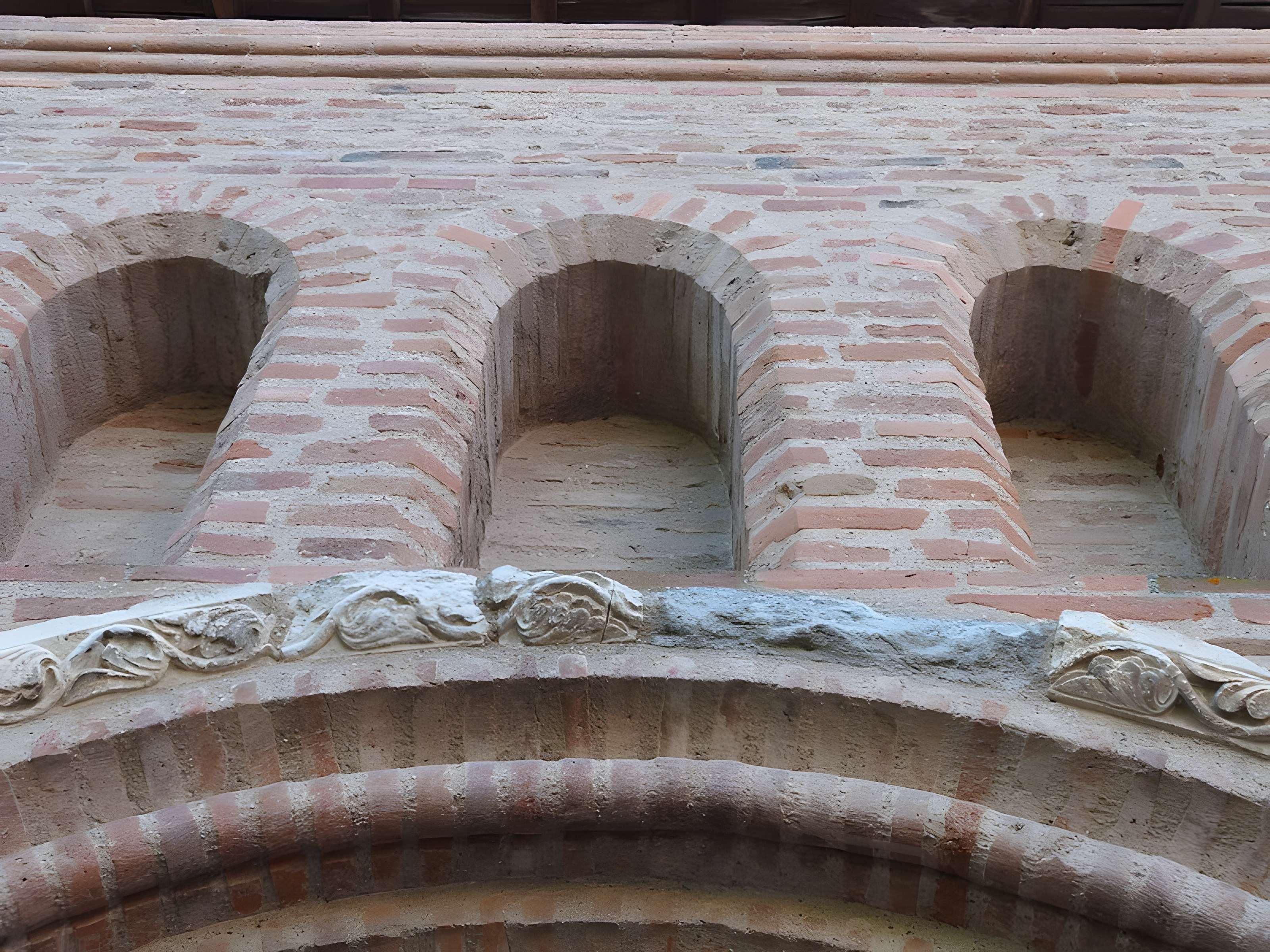 Église Notre-Dame-de-la-Jonquière de Lisle-sur-Tarn