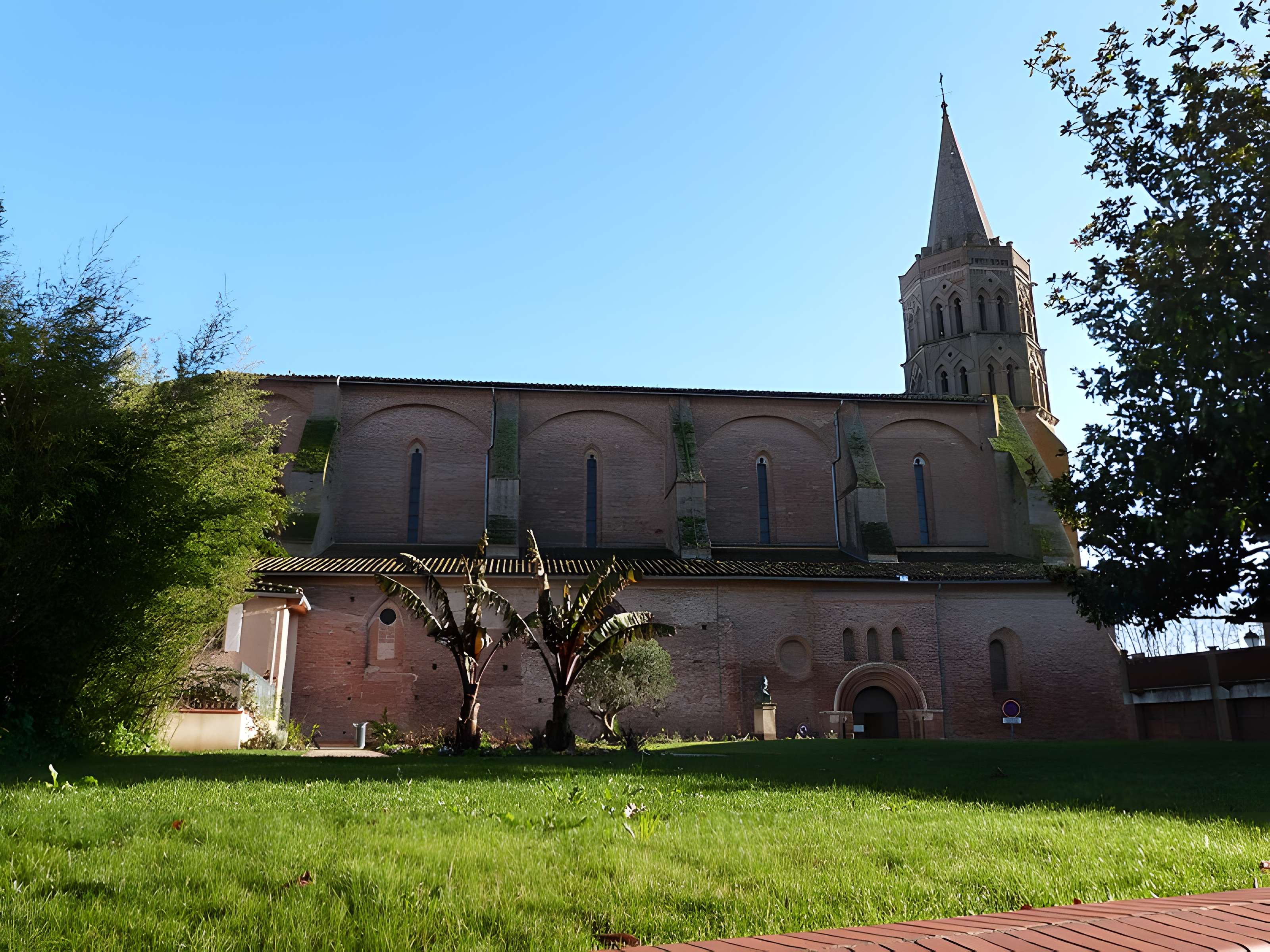 Église Notre-Dame-de-la-Jonquière de Lisle-sur-Tarn