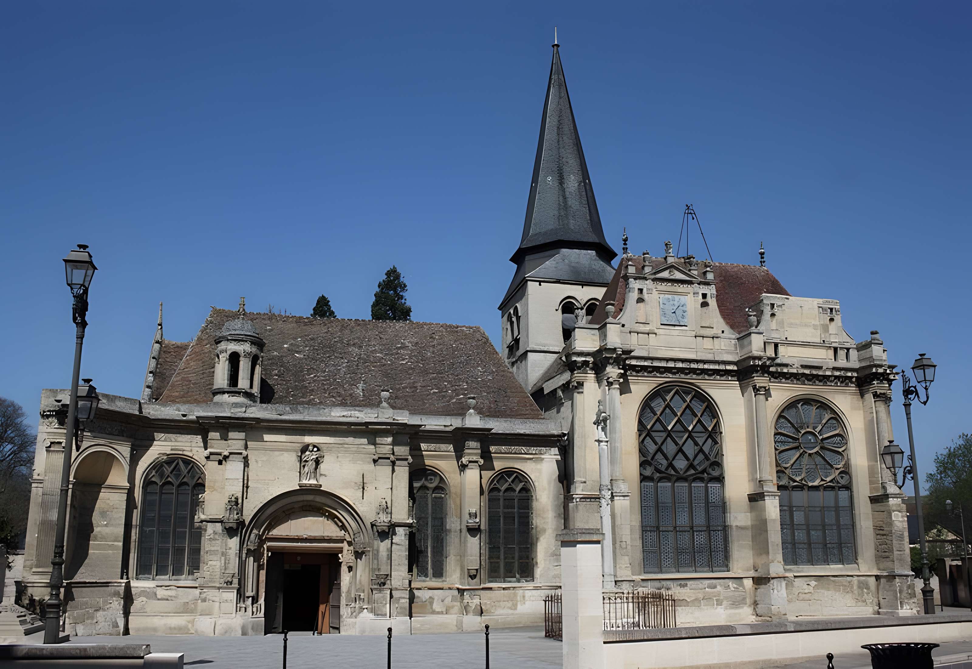 Église Notre-Dame-de-la-Nativité de Magny-en-Vexin 