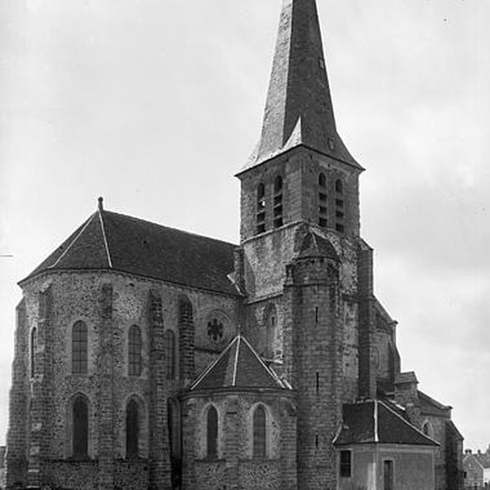 Photo de Église Notre-Dame-de-la-Nativité de Villeneuve-le-Comte