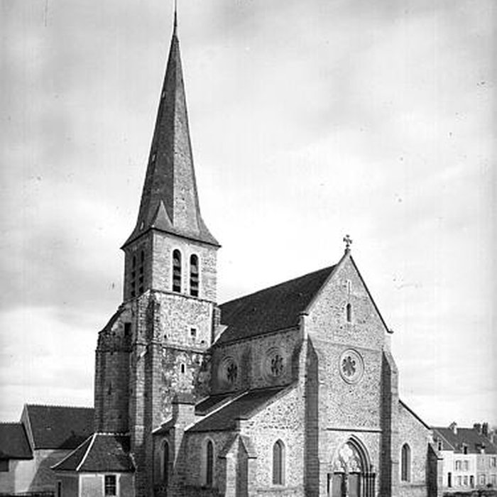 Photo de Église Notre-Dame-de-la-Nativité de Villeneuve-le-Comte