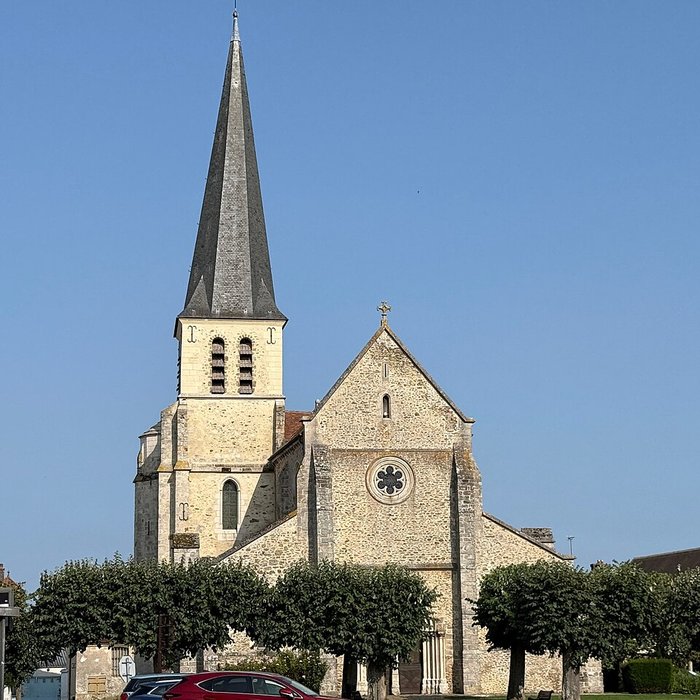 Photo de Église Notre-Dame-de-la-Nativité de Villeneuve-le-Comte