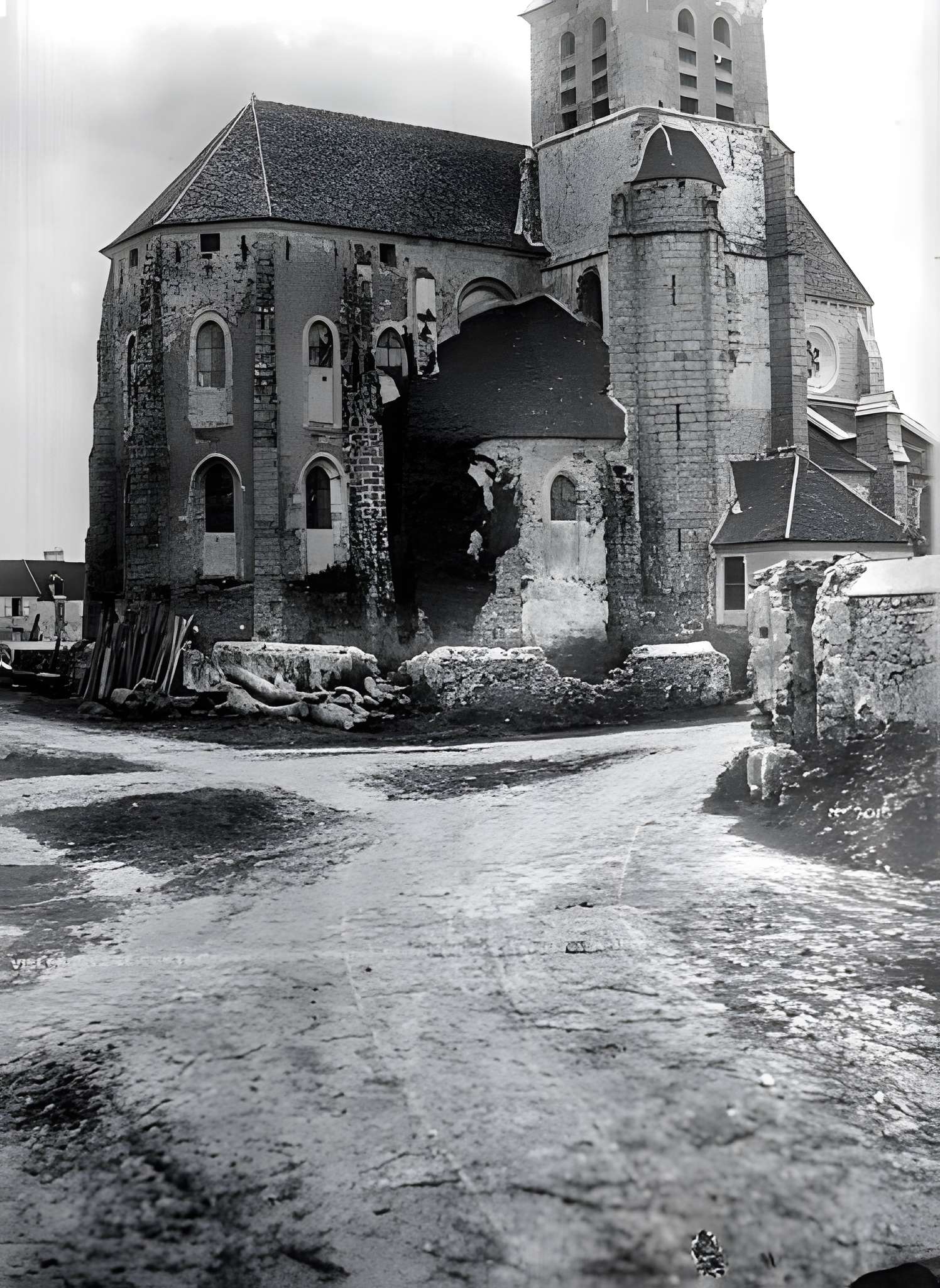 Église Notre-Dame-de-la-Nativité de Villeneuve-le-Comte