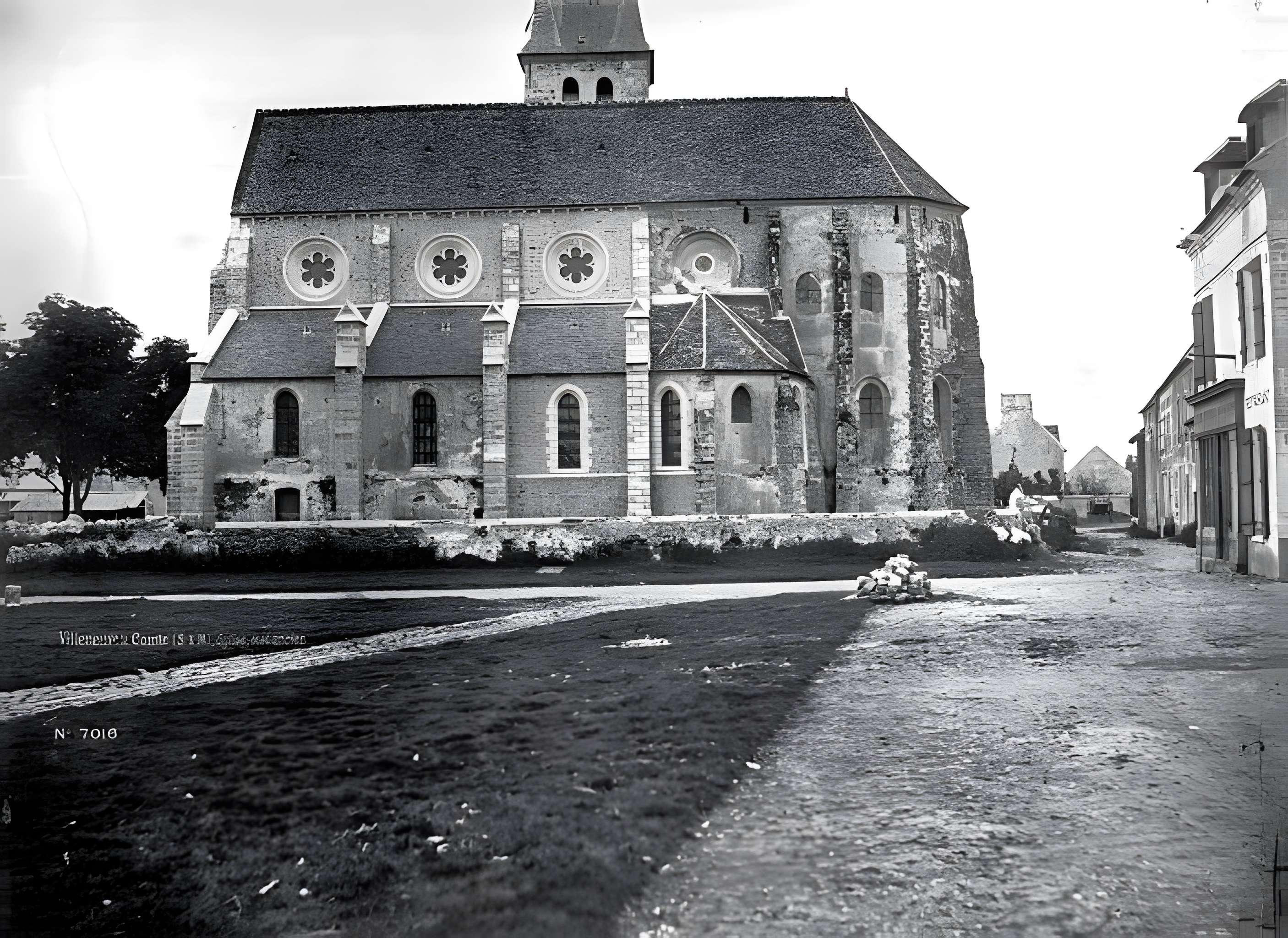 Église Notre-Dame-de-la-Nativité de Villeneuve-le-Comte