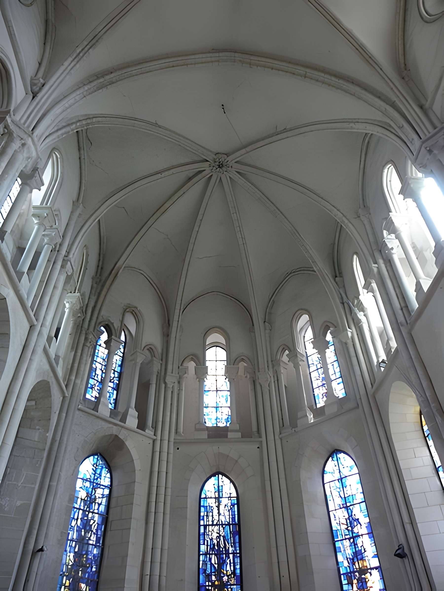 Église Notre-Dame-de-la-Nativité de Villeneuve-le-Comte