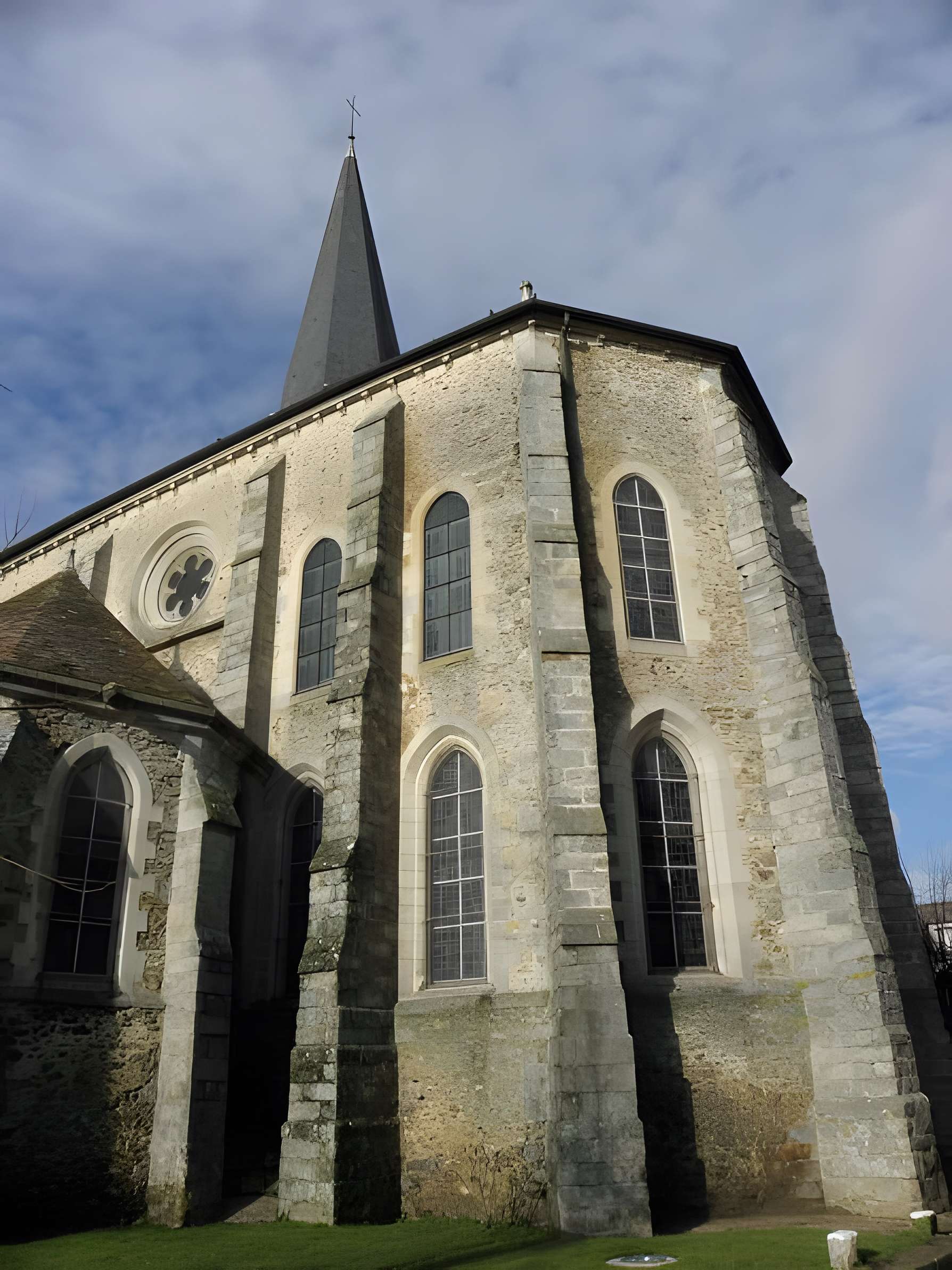 Église Notre-Dame-de-la-Nativité de Villeneuve-le-Comte