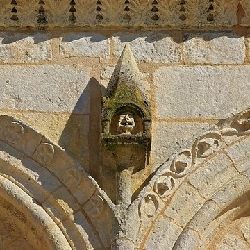 Église Saint-Gervais-Saint-Protais de Jonzac