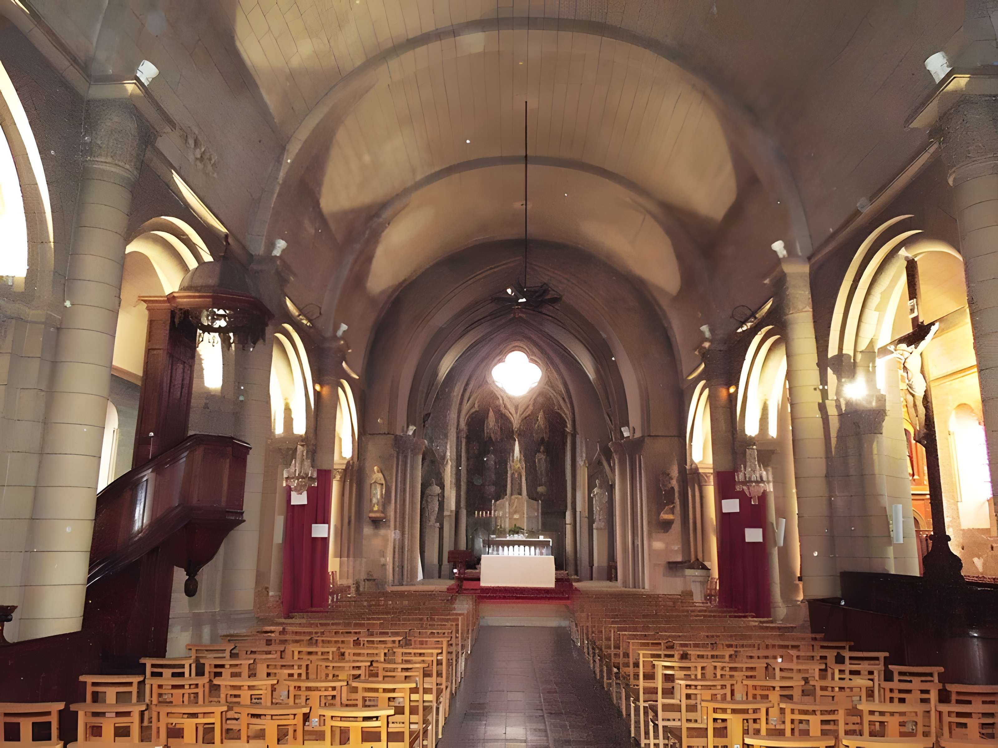 Église Saint-Gervais-Saint-Protais de Jonzac