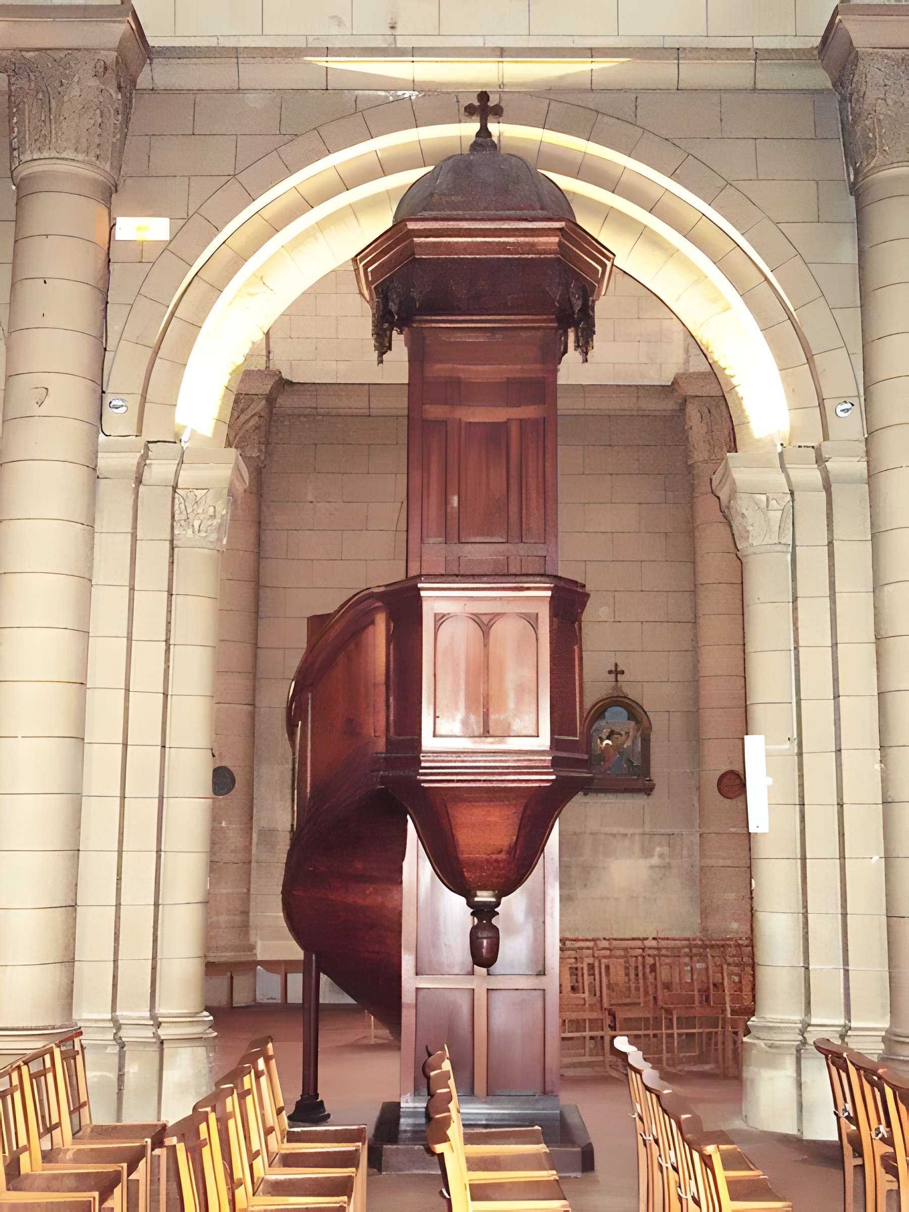 Église Saint-Gervais-Saint-Protais de Jonzac