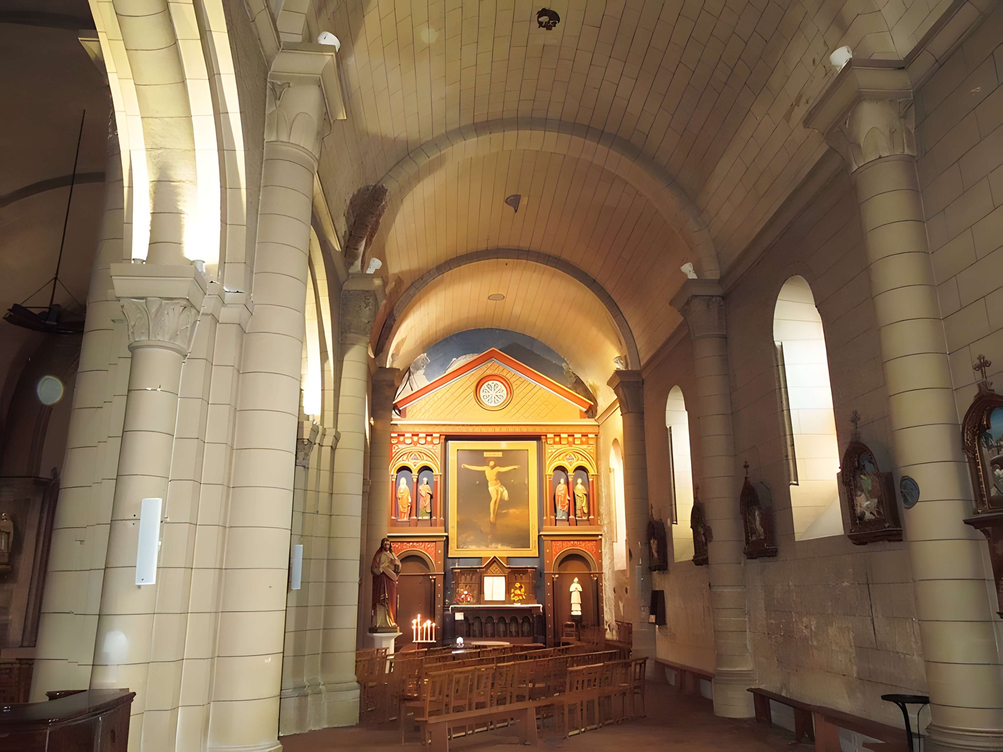 Église Saint-Gervais-Saint-Protais de Jonzac
