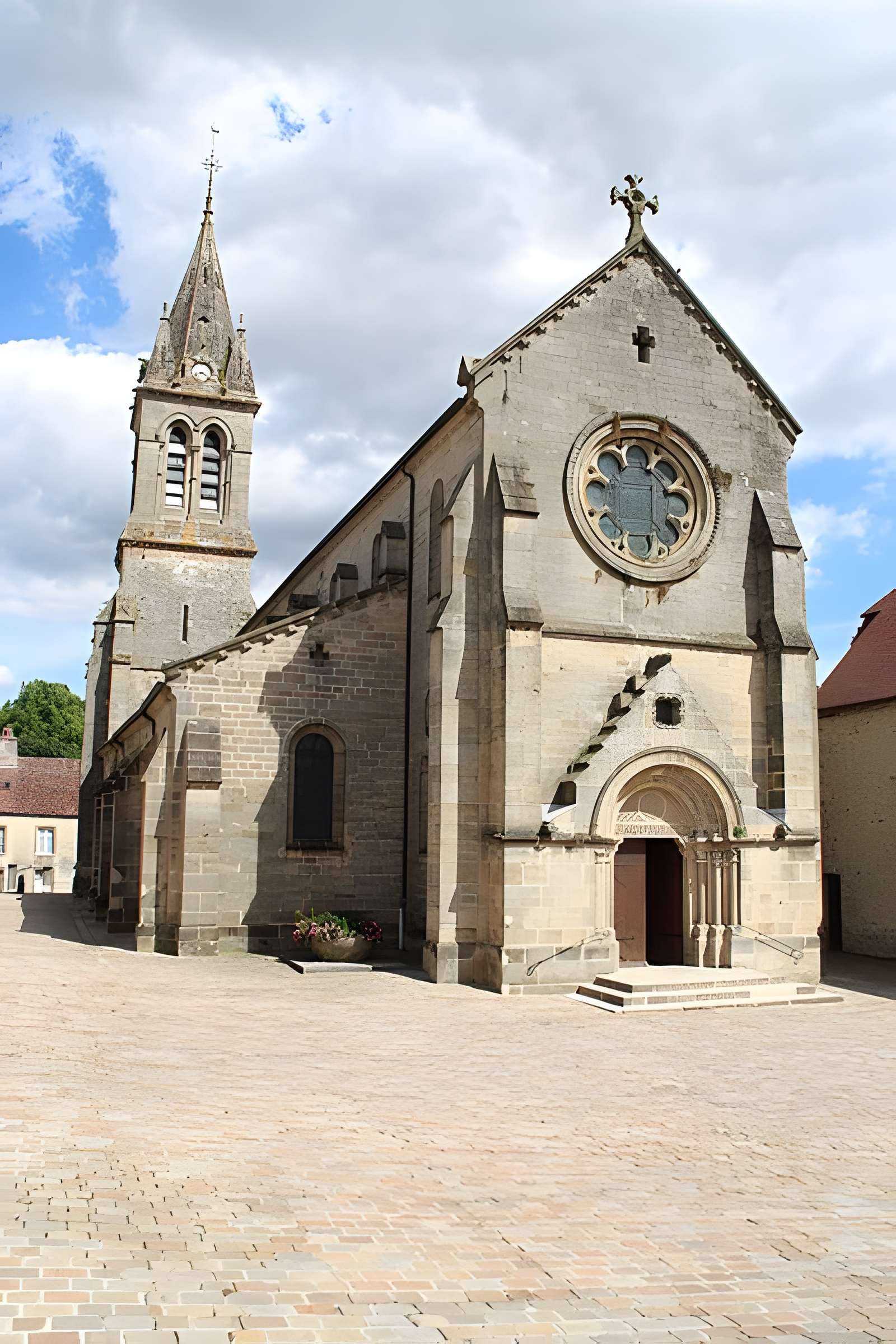 Église Notre-Dame-de-l'Assomption de Bourbonne-les-Bains