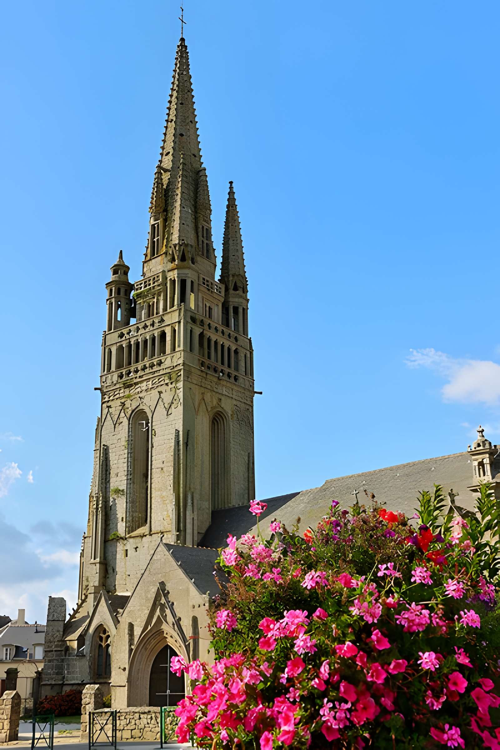 Église Saint-Herlé de Ploaré