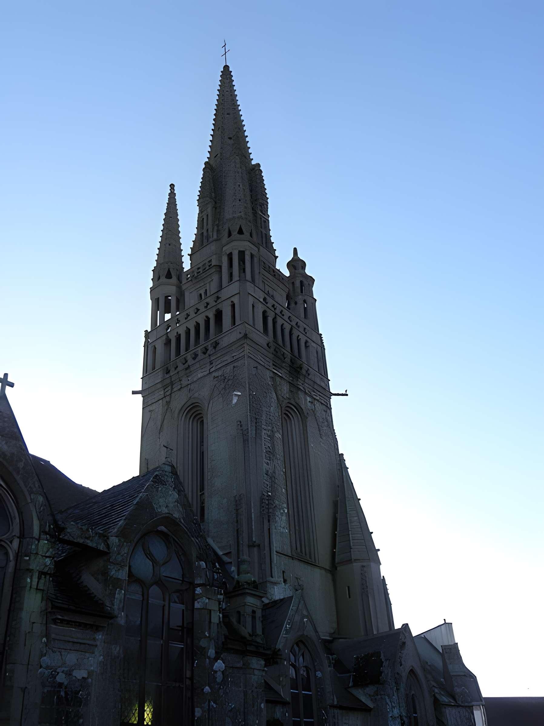 Église Saint-Herlé de Ploaré