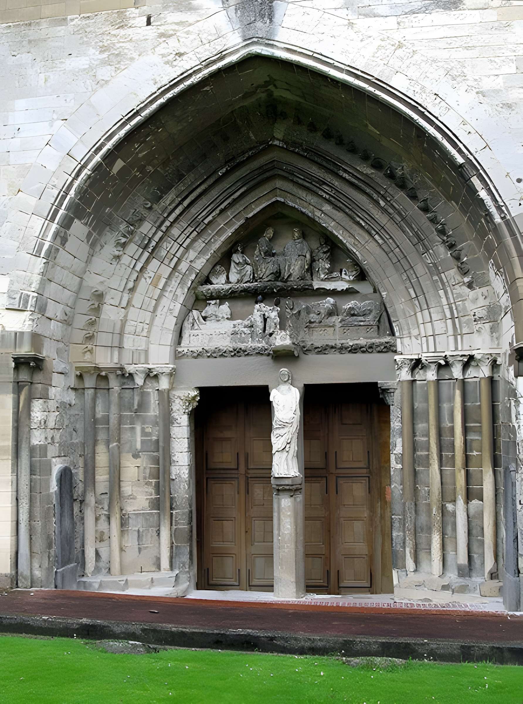 Église Notre-Dame-de-l'Assomption de Longpré-les-Corps-Saints 