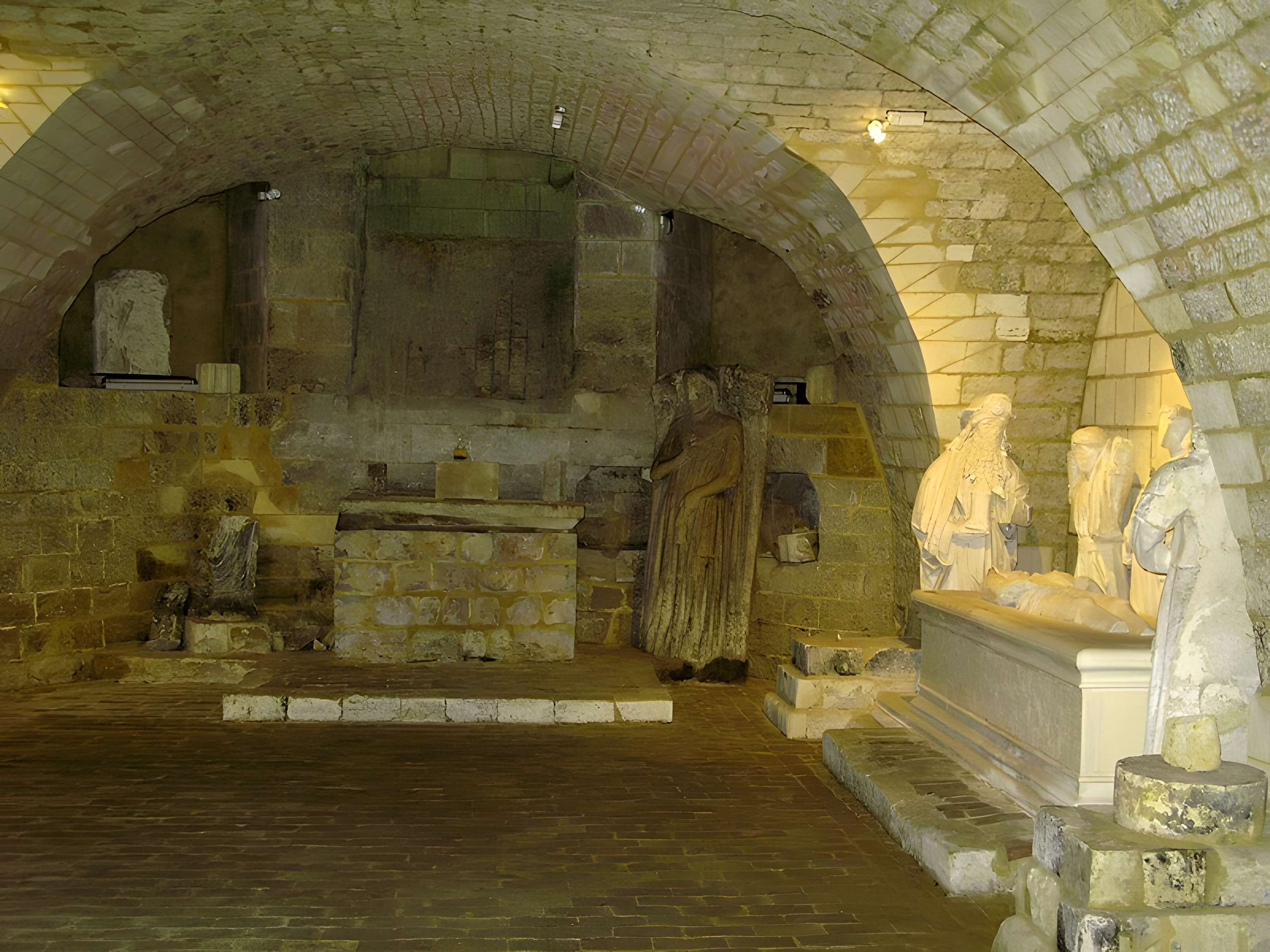 Église Notre-Dame-de-l'Assomption de Longpré-les-Corps-Saints