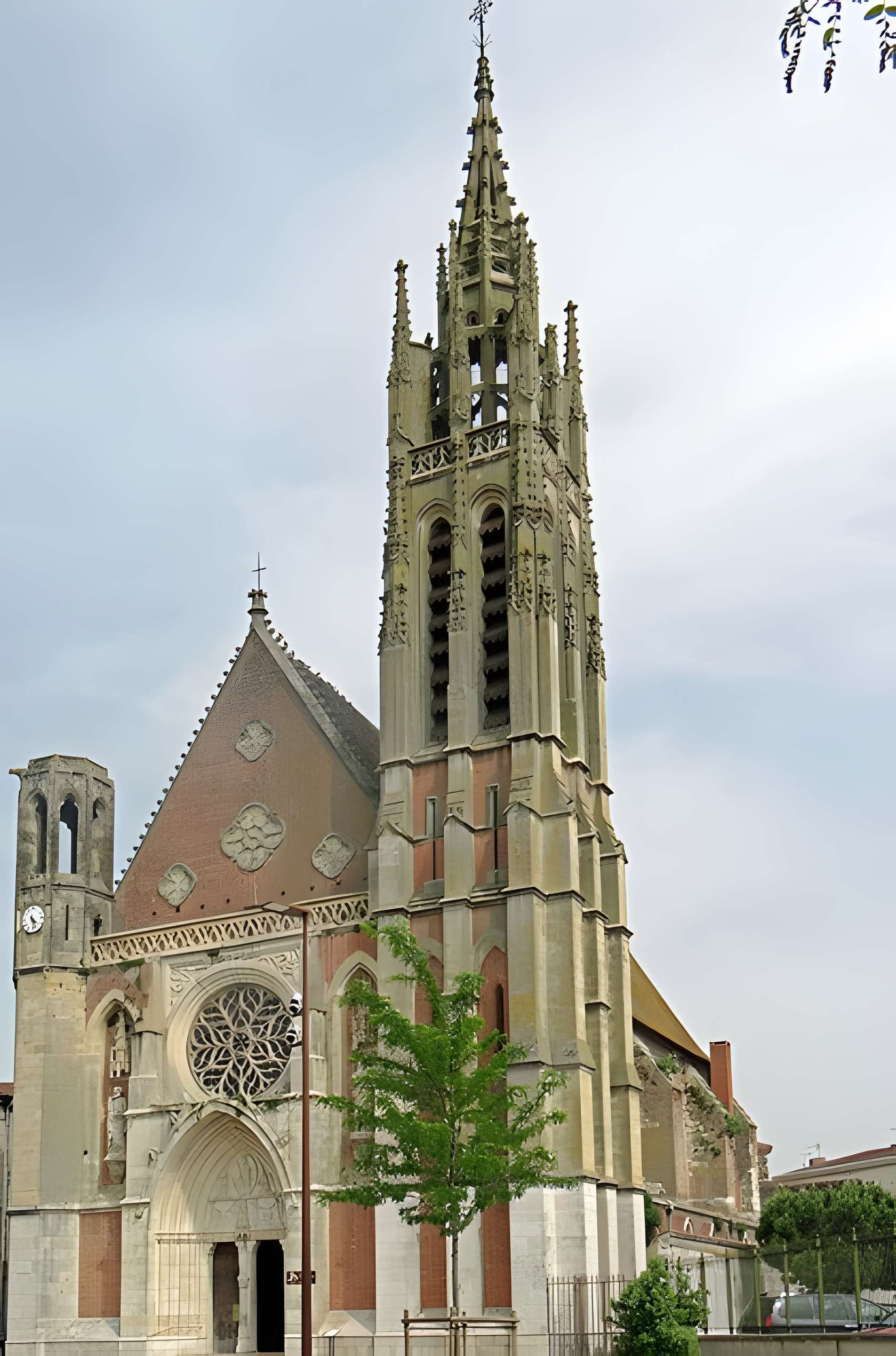 Église Saint-Hilaire d'Agen 