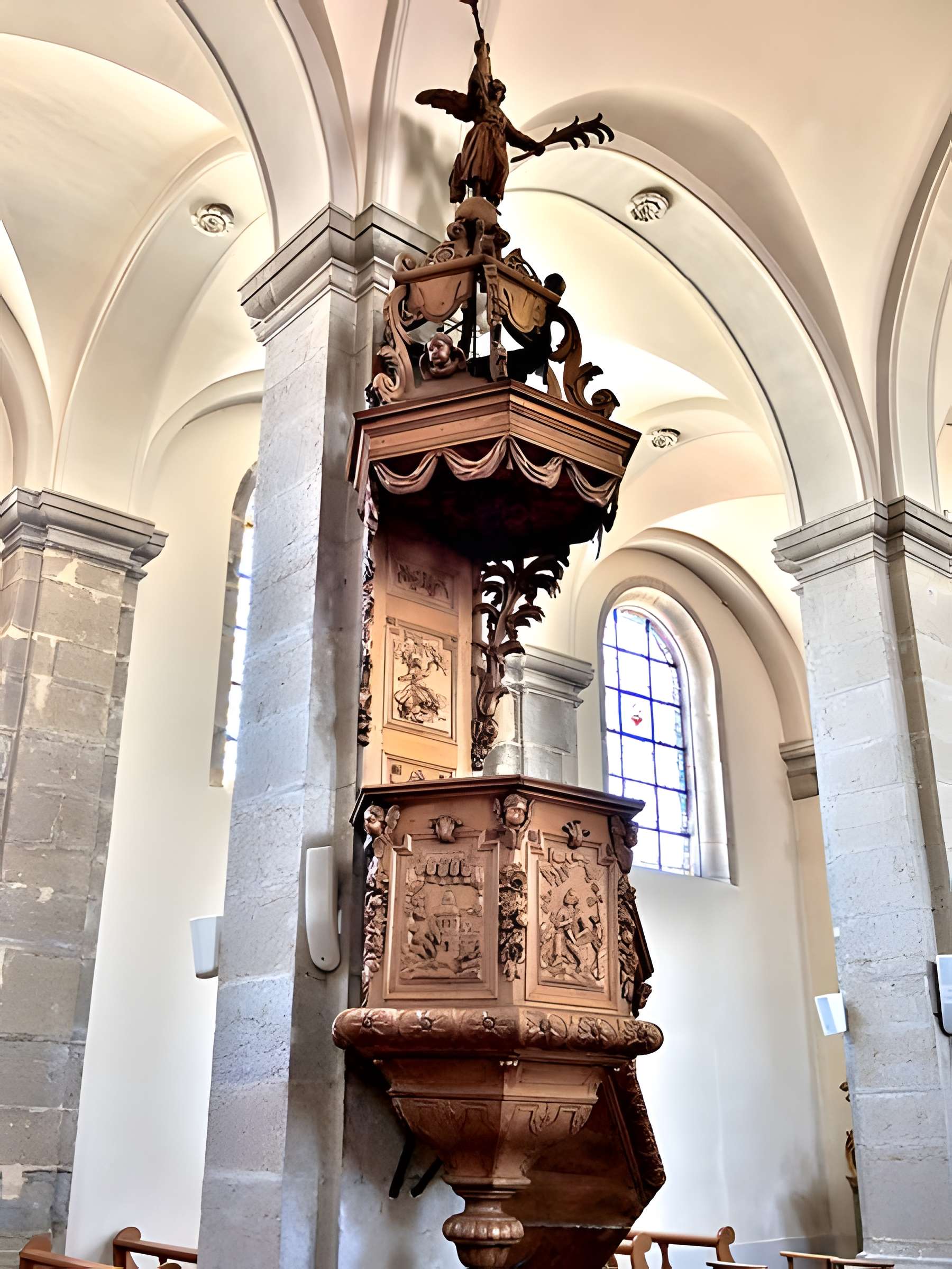 Église Notre-Dame-de-l'Assomption de Pierrefontaine-les-Varans