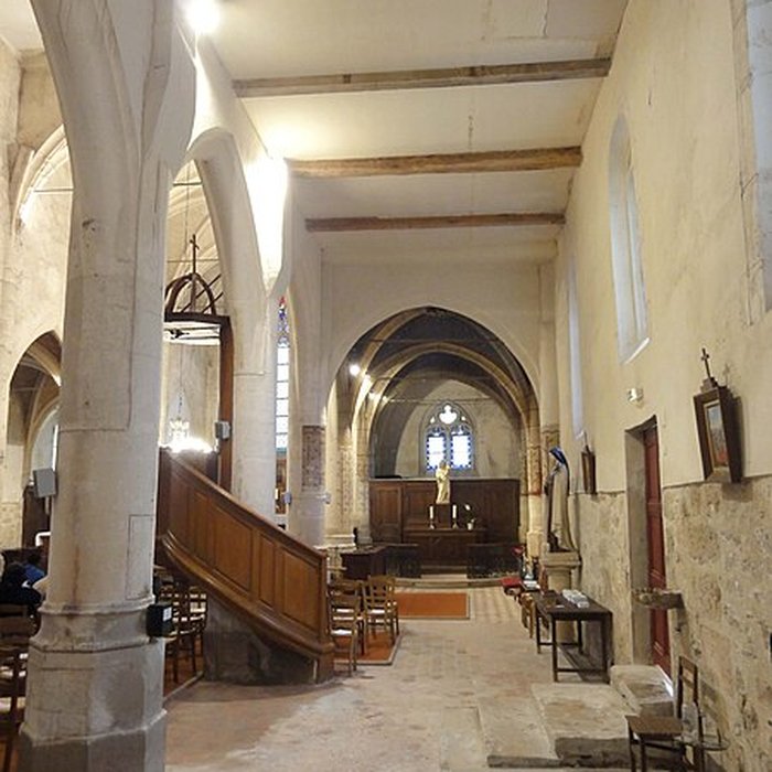 Photo de Église Notre-Dame-de-lAssomption de Vauréal et croix