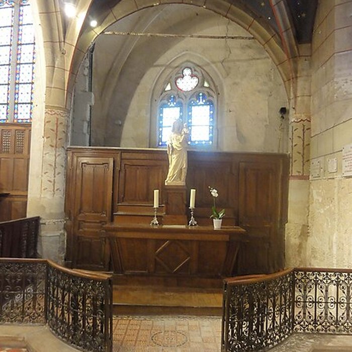 Photo de Église Notre-Dame-de-lAssomption de Vauréal et croix