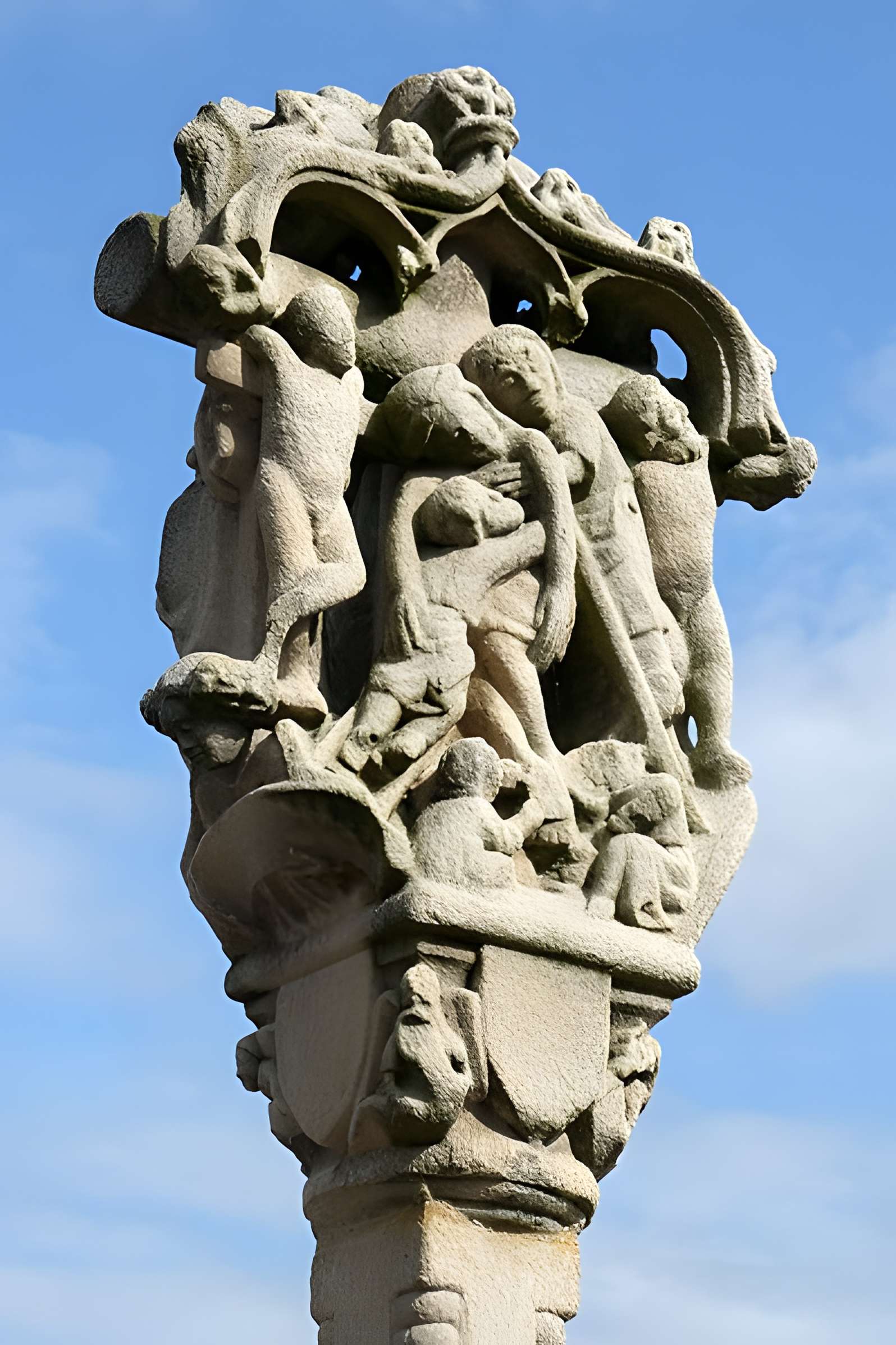 Église Notre-Dame-de-la-Tronchaye de Rochefort-en-Terre