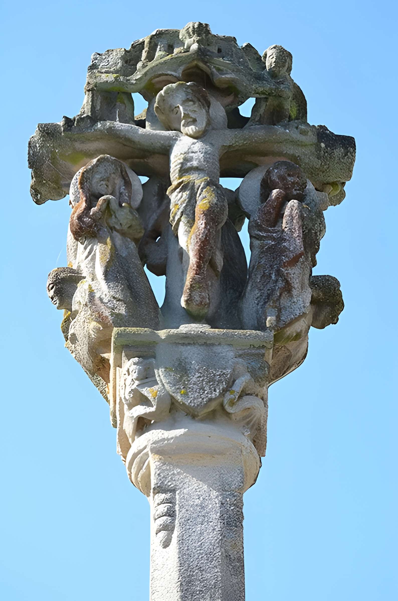 Église Notre-Dame-de-la-Tronchaye de Rochefort-en-Terre