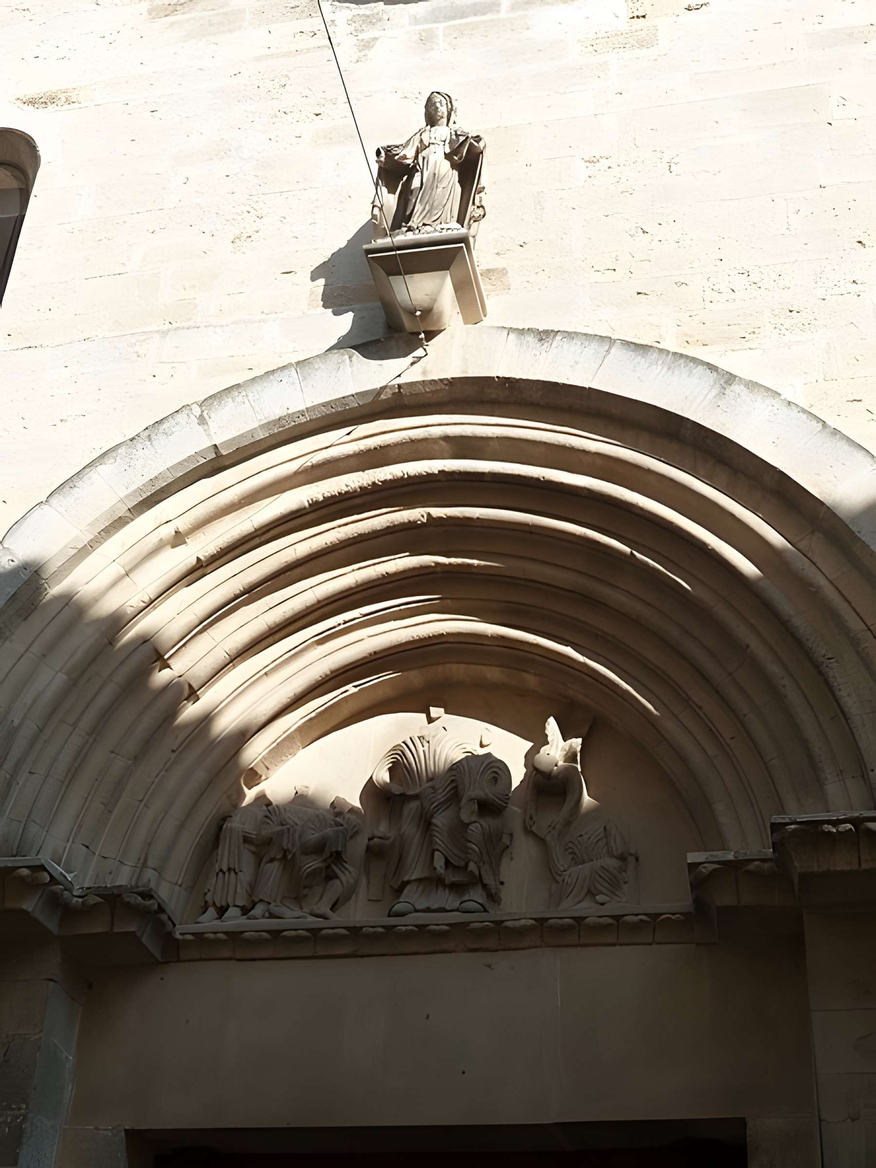 Église Notre-Dame-de-Malpas de Montfrin
