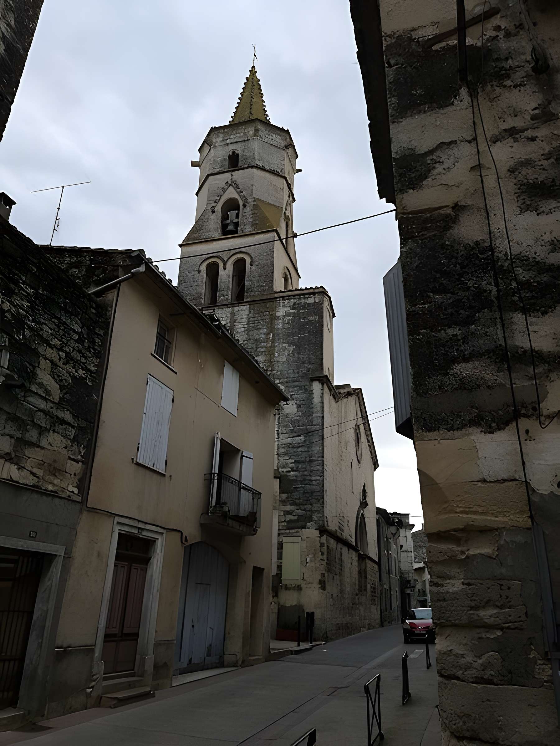 Église Notre-Dame-de-Malpas de Montfrin