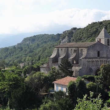 Église Notre-Dame-de-Pitié de Saignon