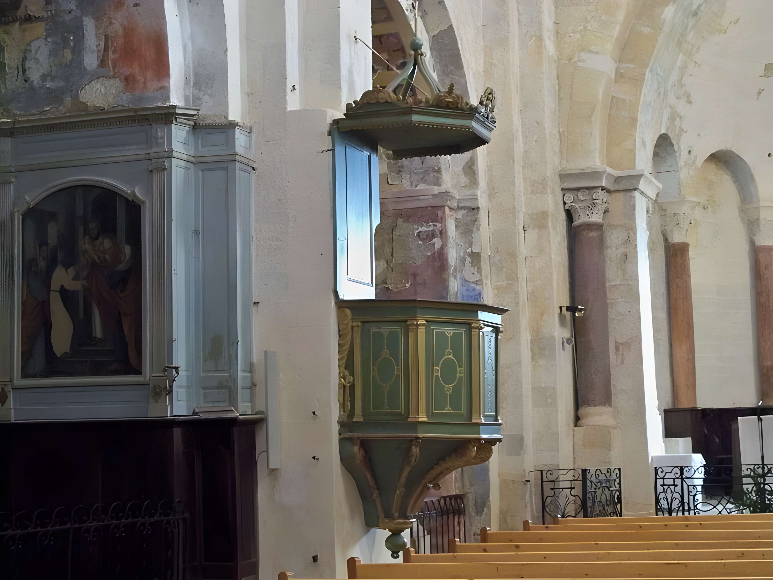 Église Notre-Dame-de-Pitié de Saignon