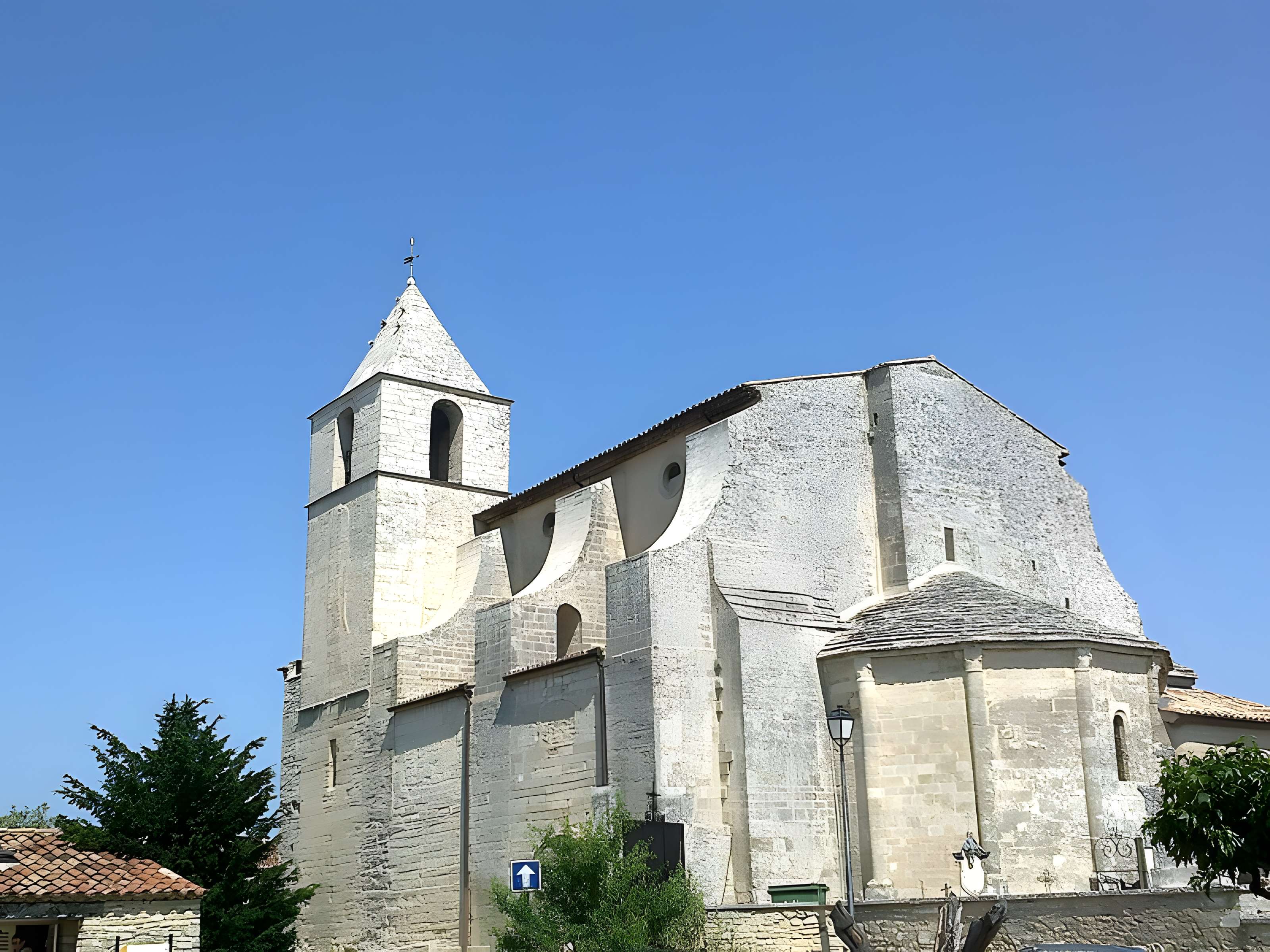 Église Notre-Dame-de-Pitié de Saignon
