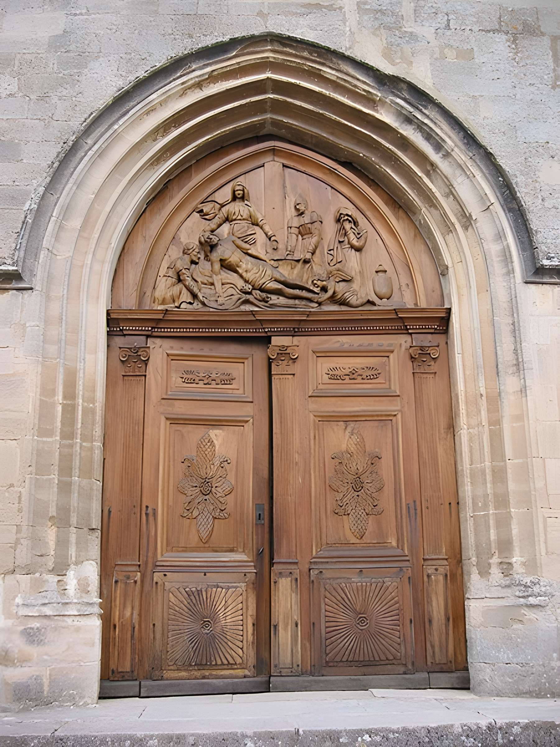 Église Notre-Dame-de-Pitié de Saignon