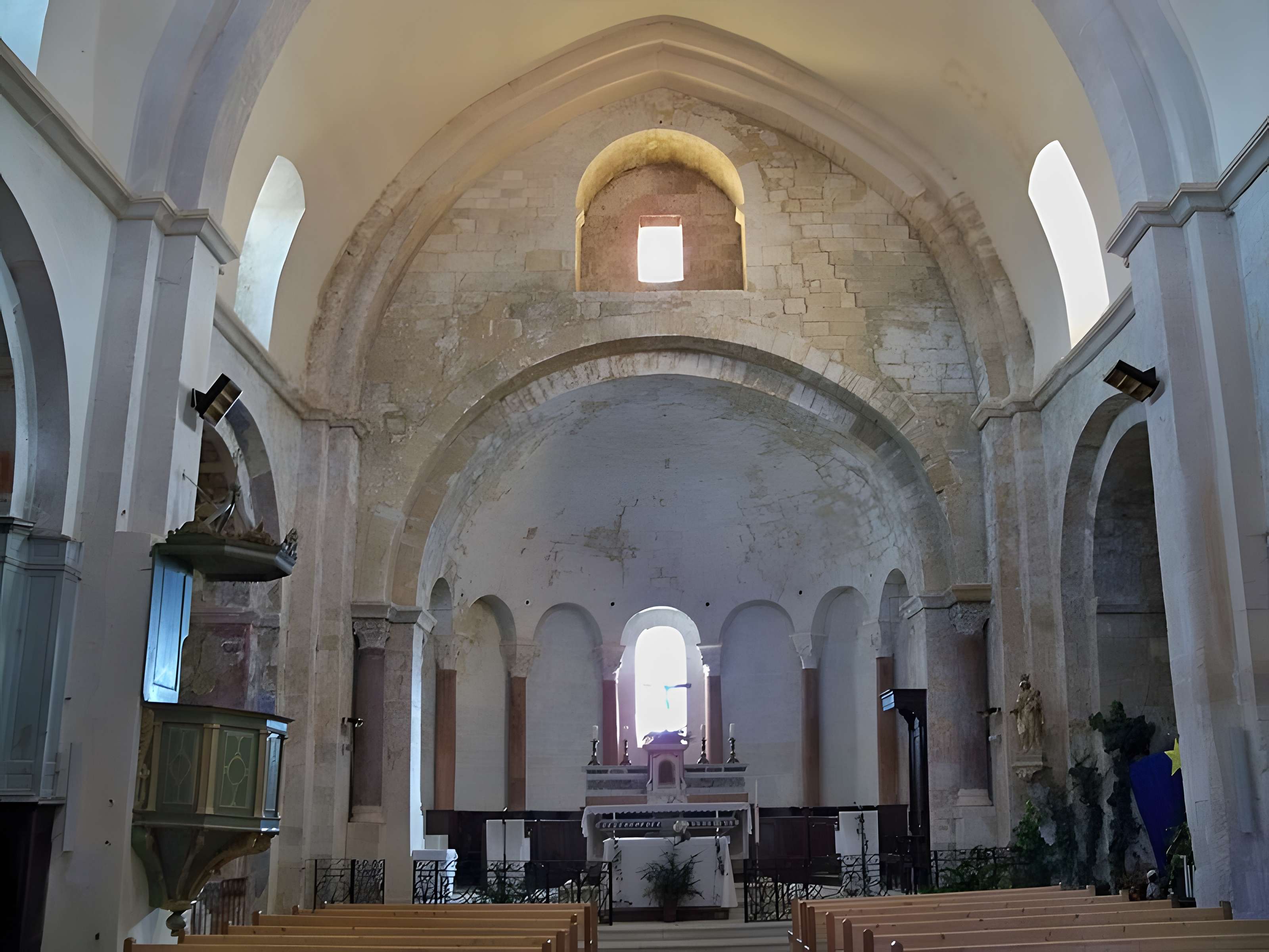 Église Notre-Dame-de-Pitié de Saignon