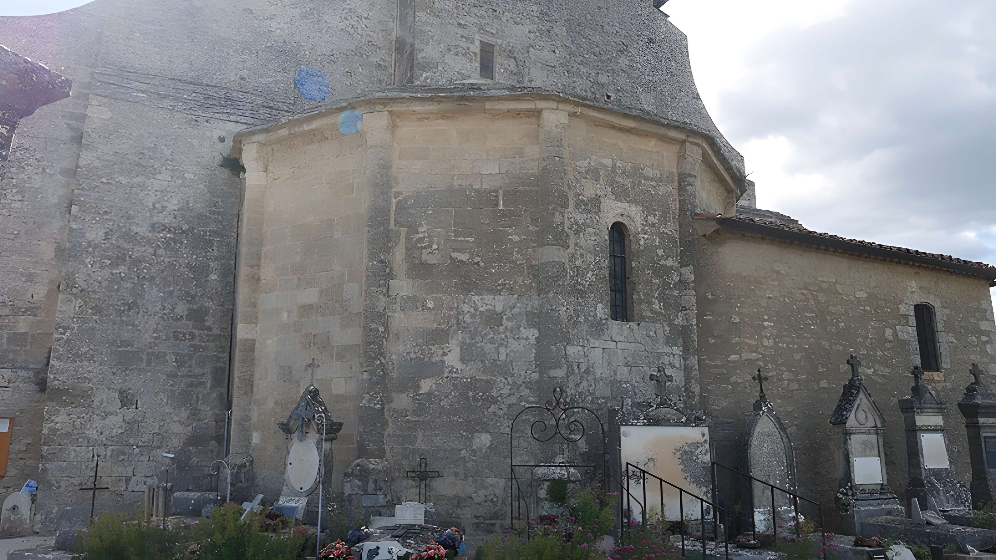 Église Notre-Dame-de-Pitié de Saignon