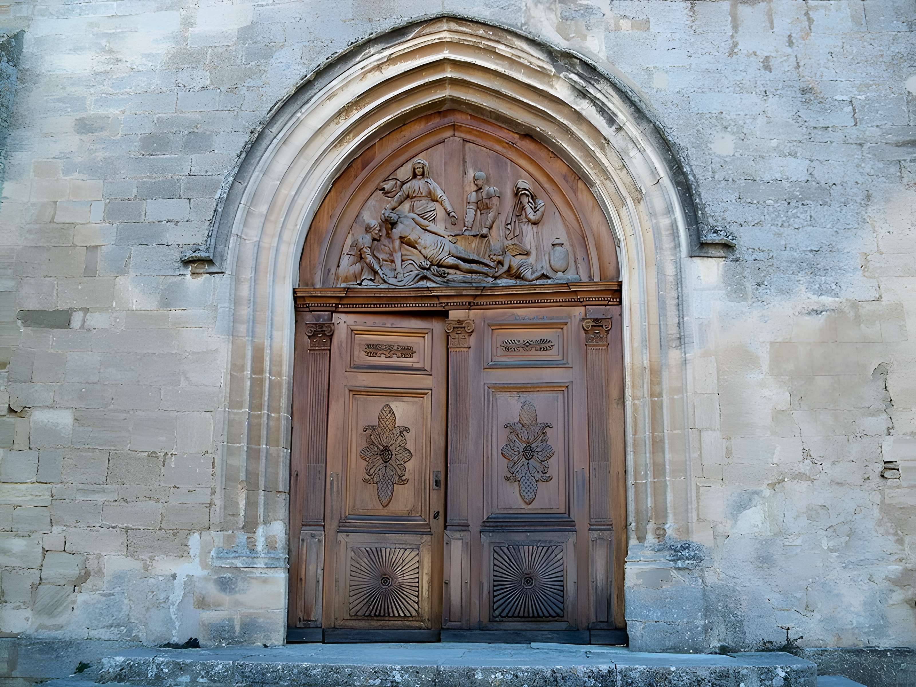 Église Notre-Dame-de-Pitié de Saignon