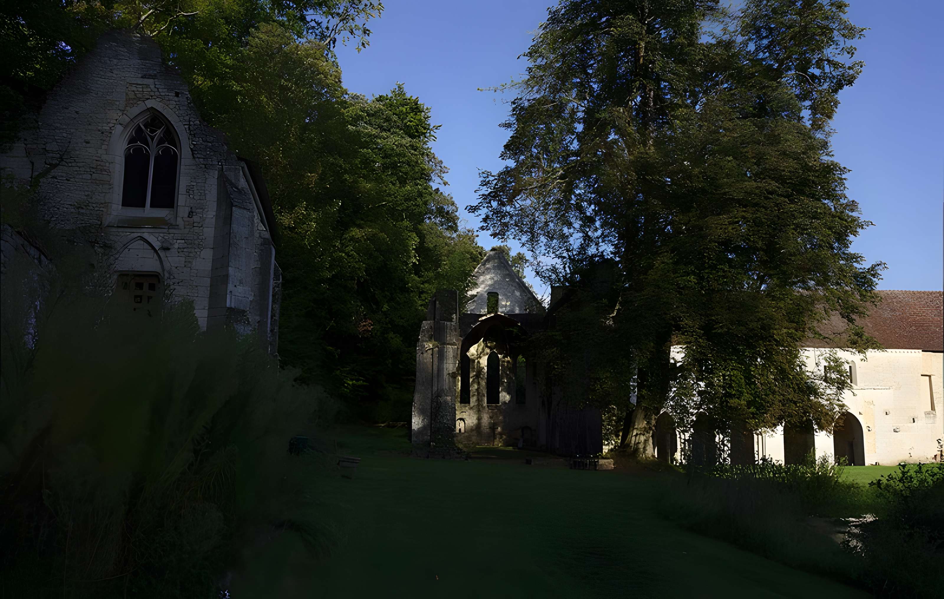 Abbaye Notre-Dame de Fontaine-Guérard