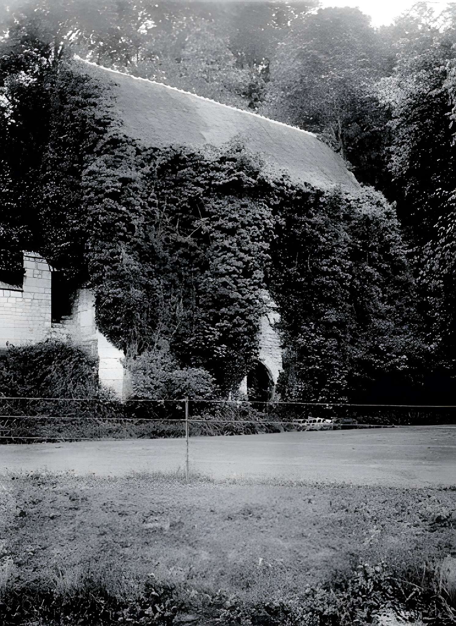 Abbaye Notre-Dame de Fontaine-Guérard