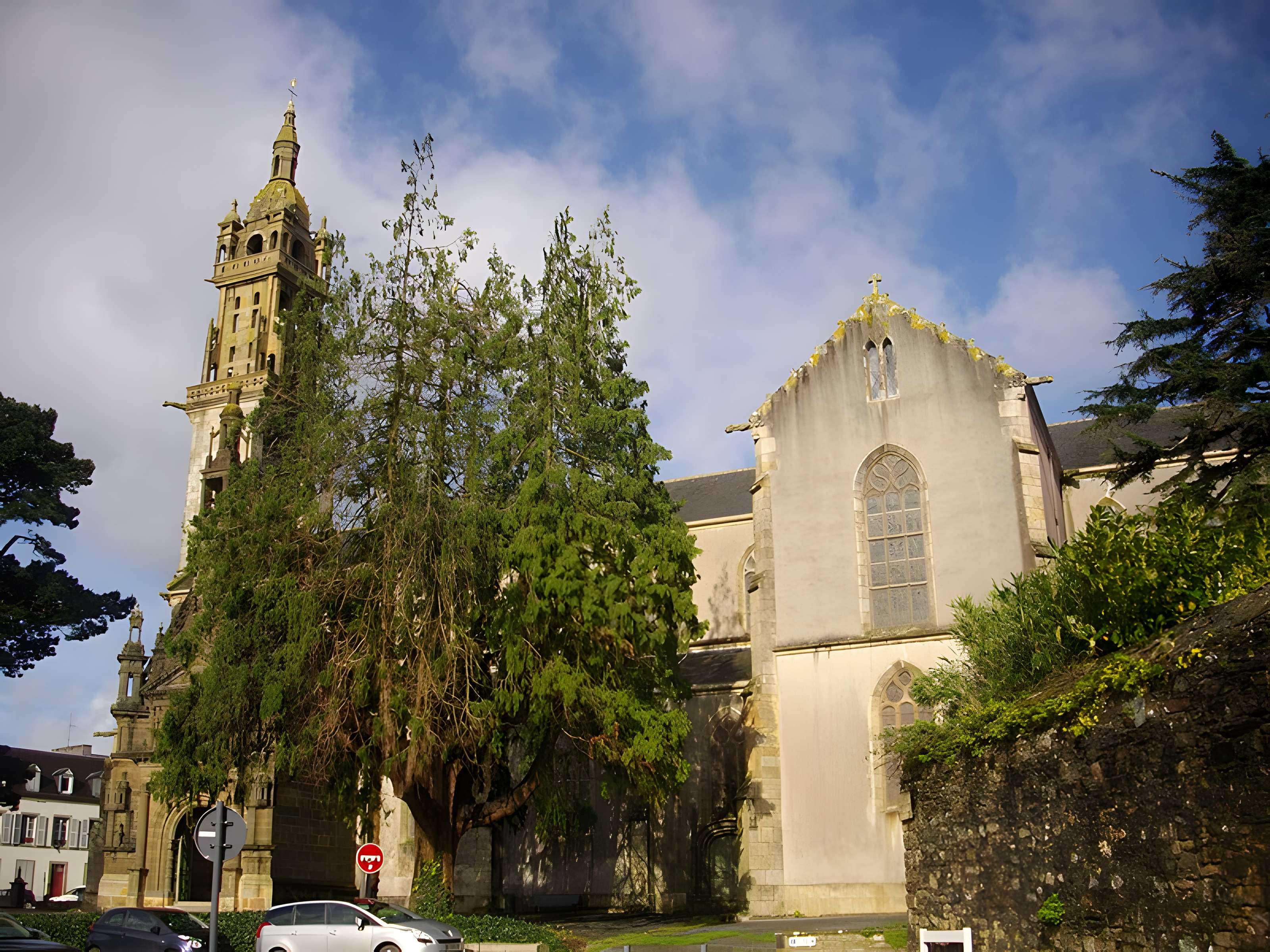 Église Saint-Houardon de Landerneau