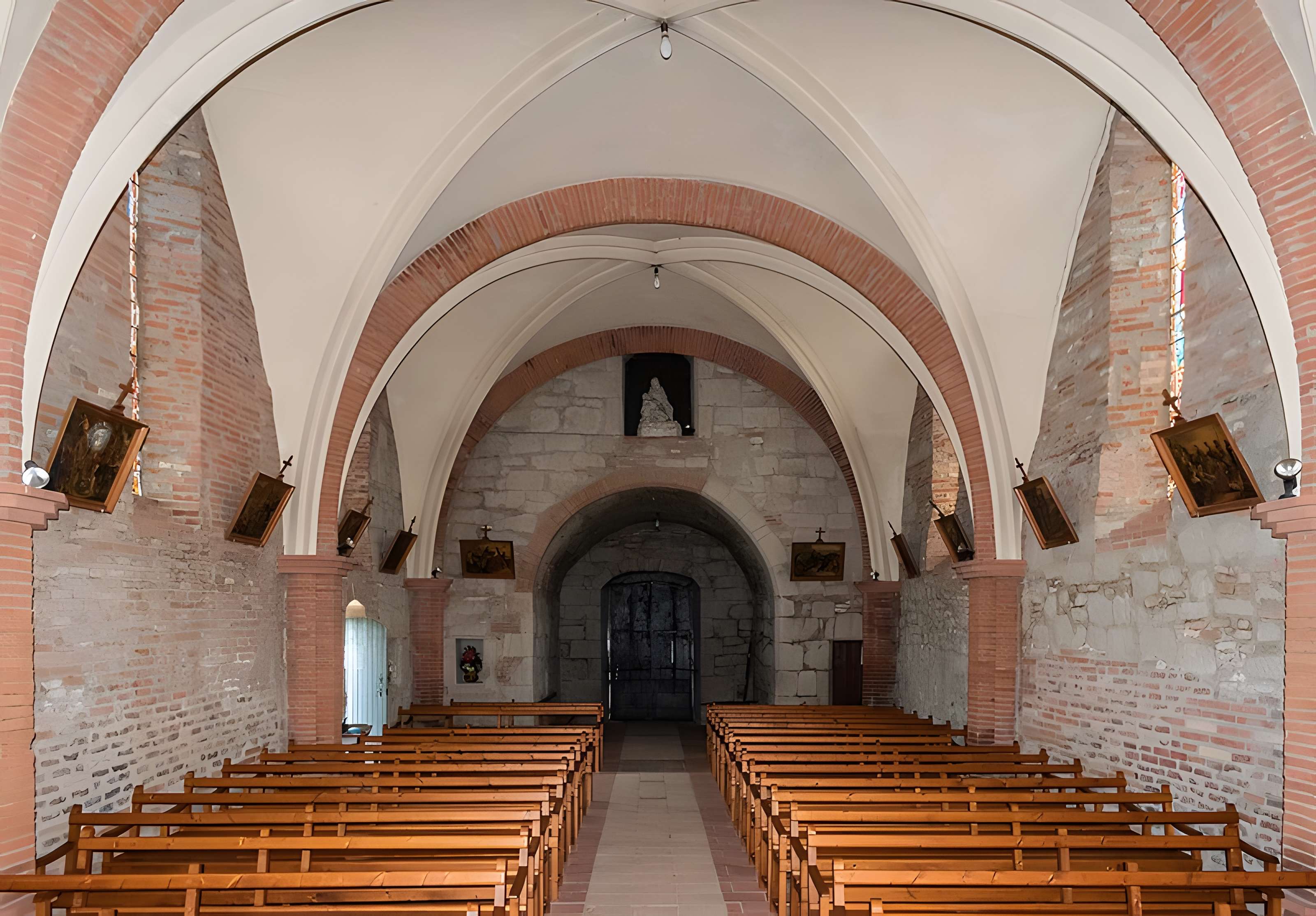 Église Notre-Dame-des Misères de Mirabel