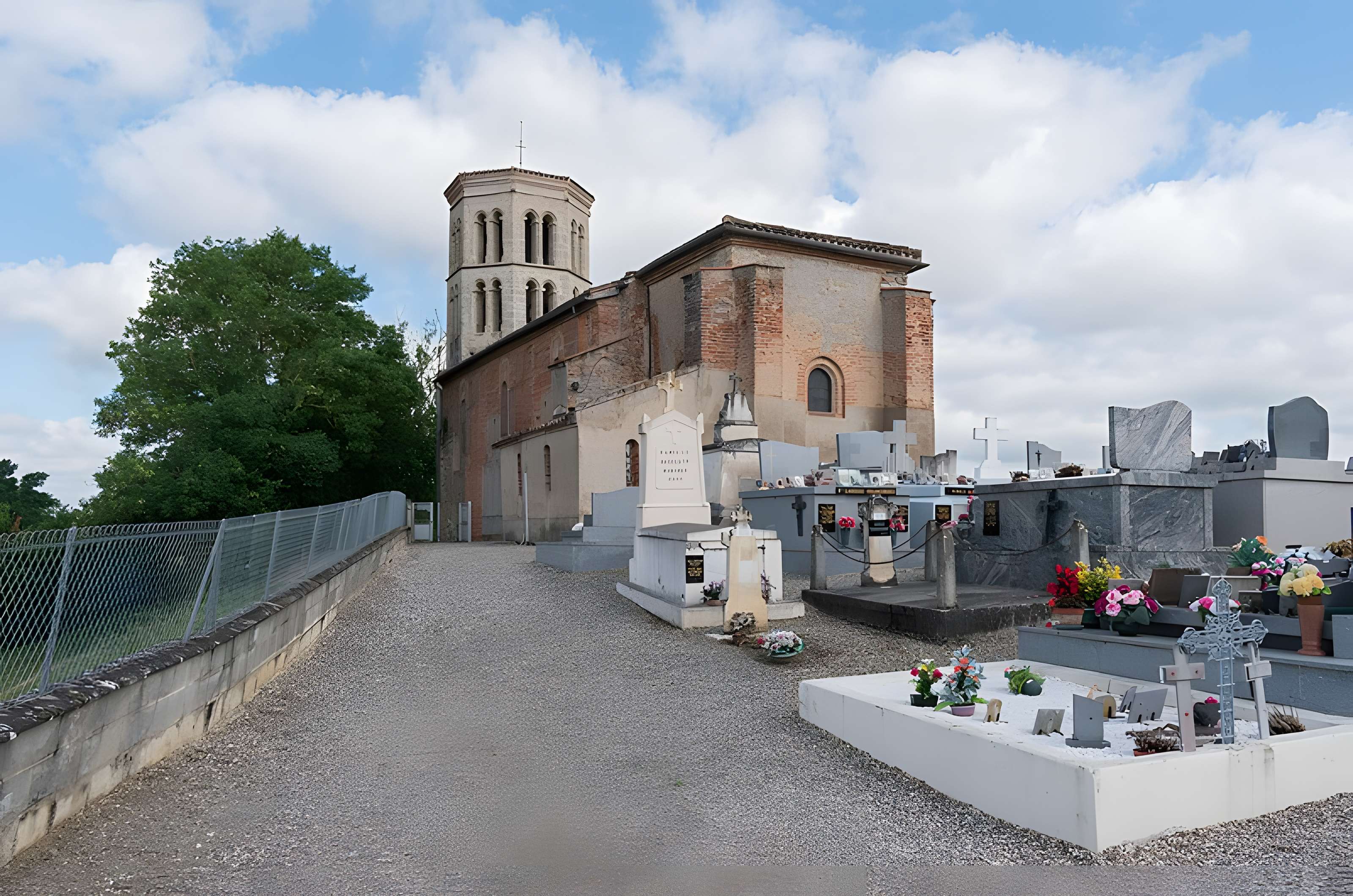 Église Notre-Dame-des Misères de Mirabel