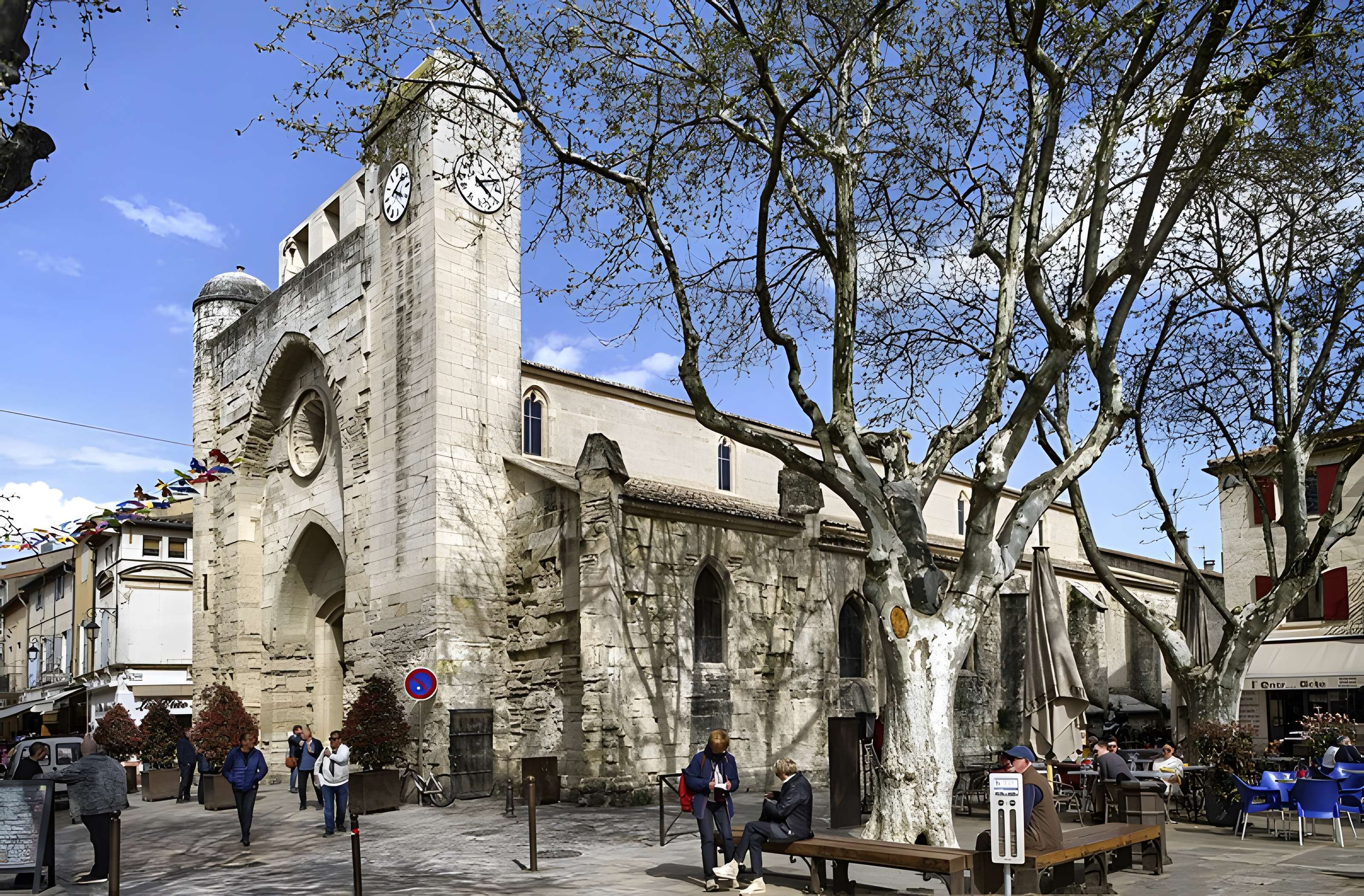 Église Notre-Dame-des-Sablons d'Aigues-Mortes